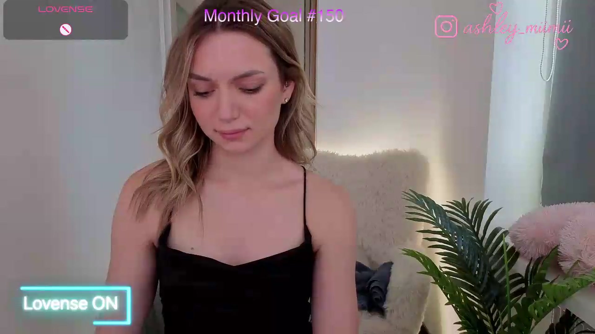 Gallery image thumbnail from AshleyMimi's myfreecams stream on, 07/26/2026, 15:00 image 5 of 20