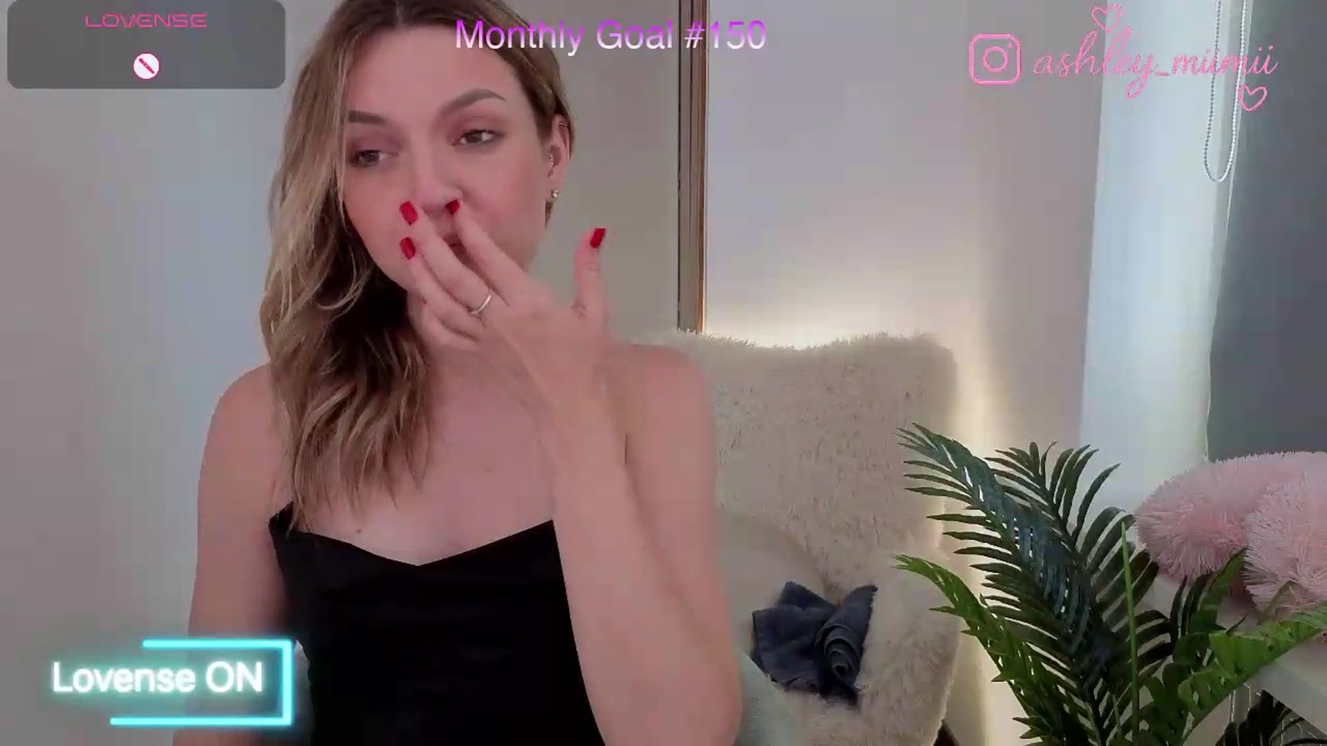 Gallery image thumbnail from AshleyMimi's myfreecams stream on, 07/26/2026, 15:00 image 16 of 20