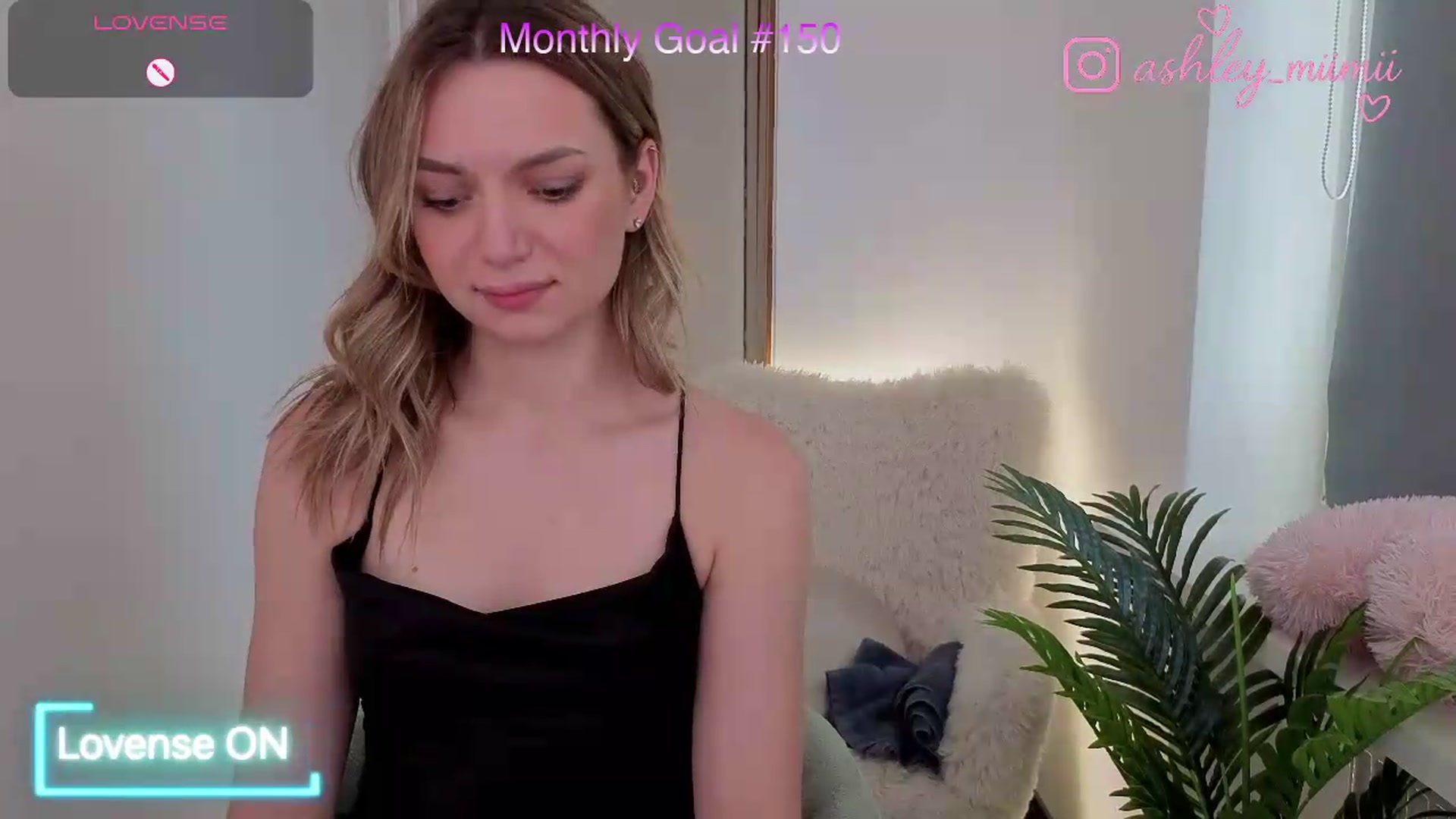 Gallery image thumbnail from AshleyMimi's myfreecams stream on, 07/26/2026, 15:00 image 12 of 20