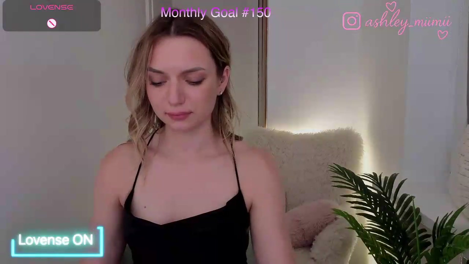 Gallery image thumbnail from AshleyMimi's myfreecams stream on, 07/26/2026, 19:25 image 12 of 20