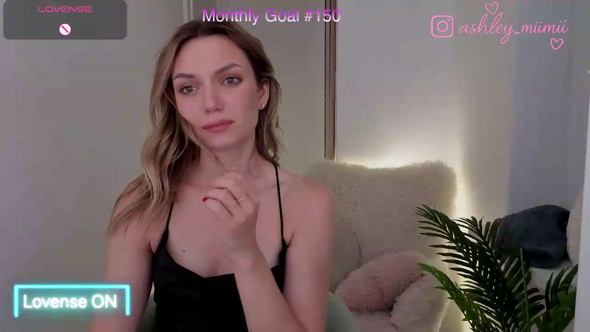 Gallery image thumbnail from AshleyMimi's myfreecams stream on, 07/26/2026, 19:48 image 5 of 20