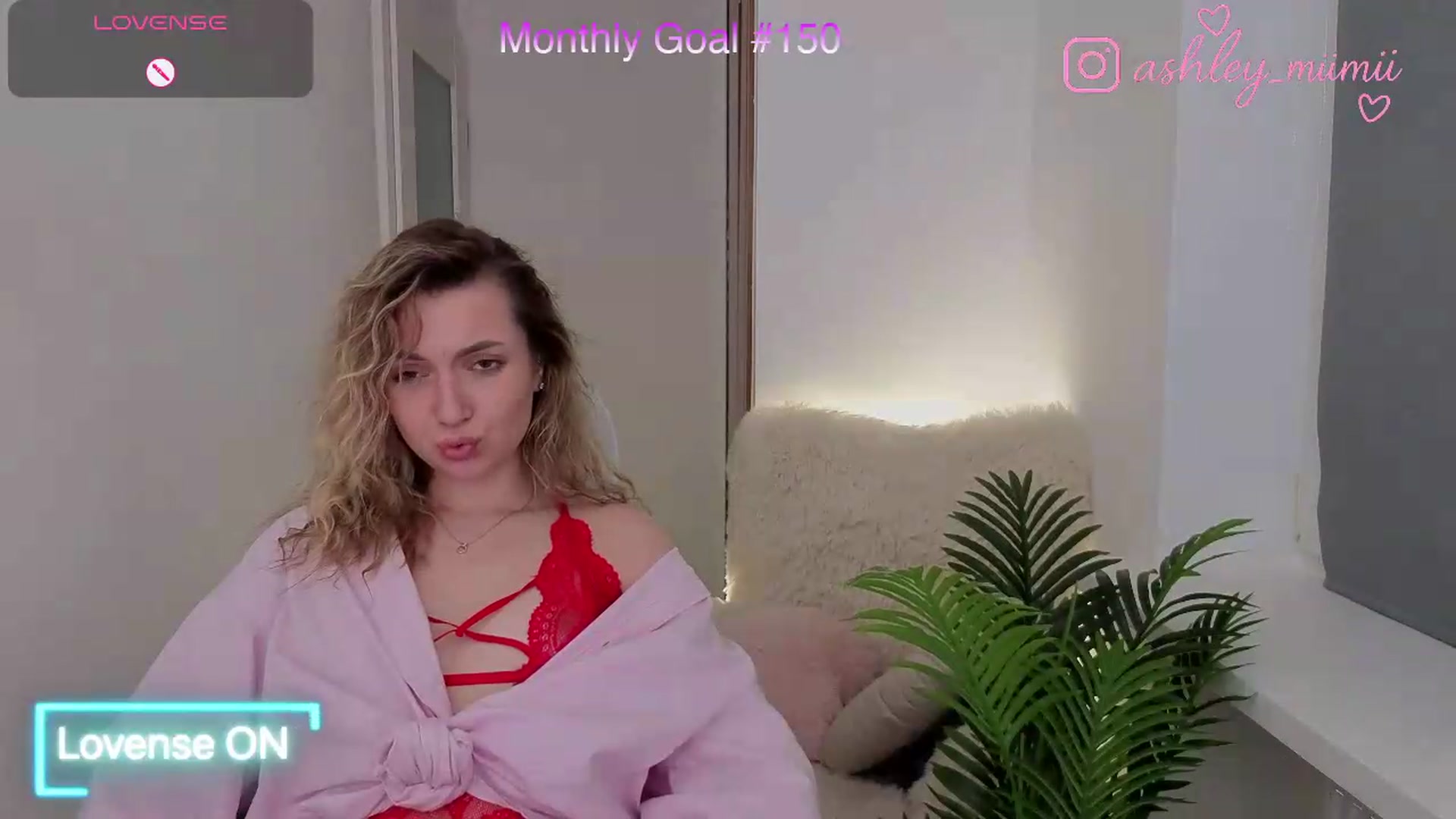Gallery image thumbnail from AshleyMimi's myfreecams stream on, 07/30/2026, 19:24 image 17 of 20