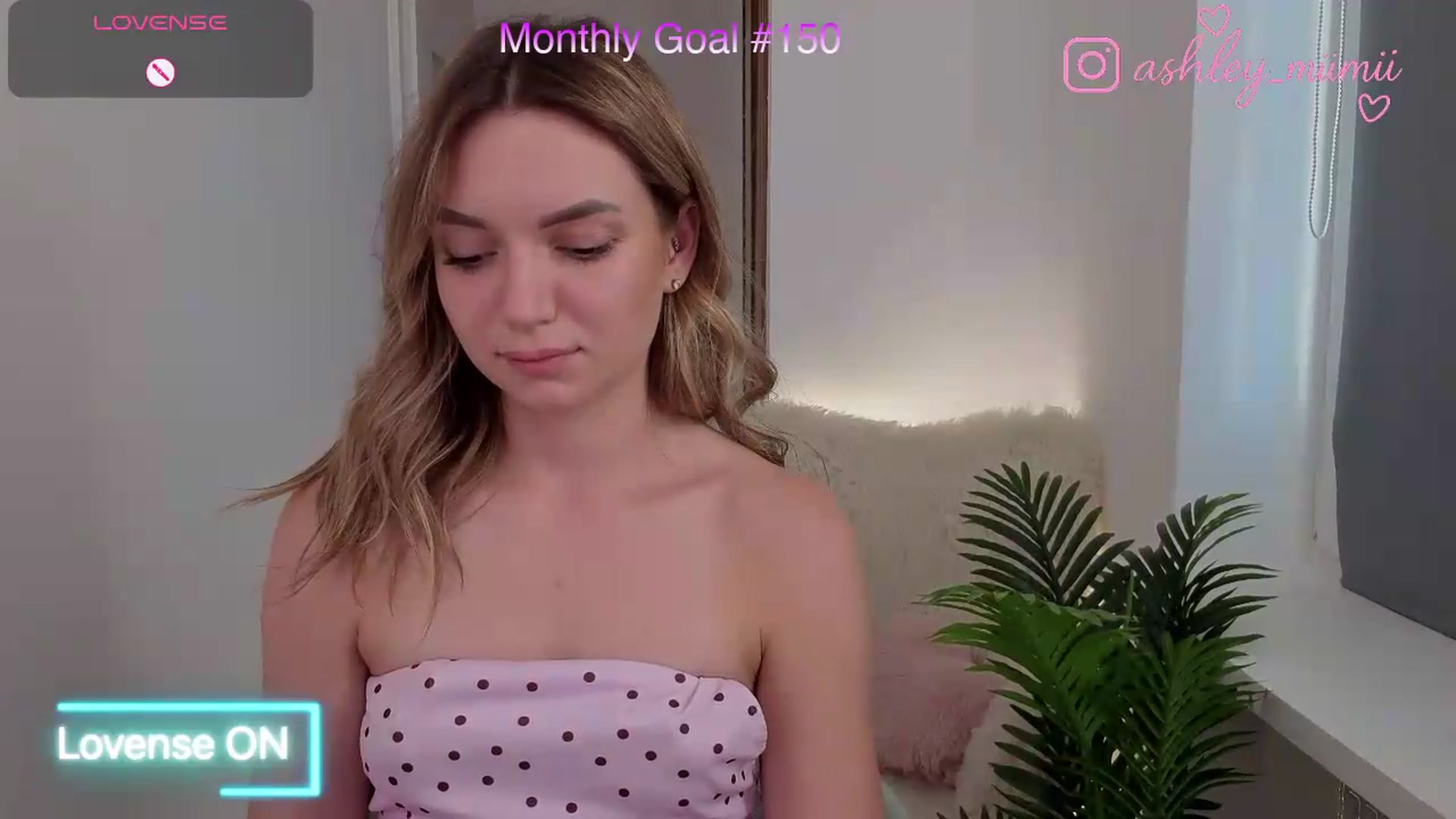 Gallery image thumbnail from AshleyMimi's myfreecams stream on, 08/08/2026, 16:35 image 10 of 20