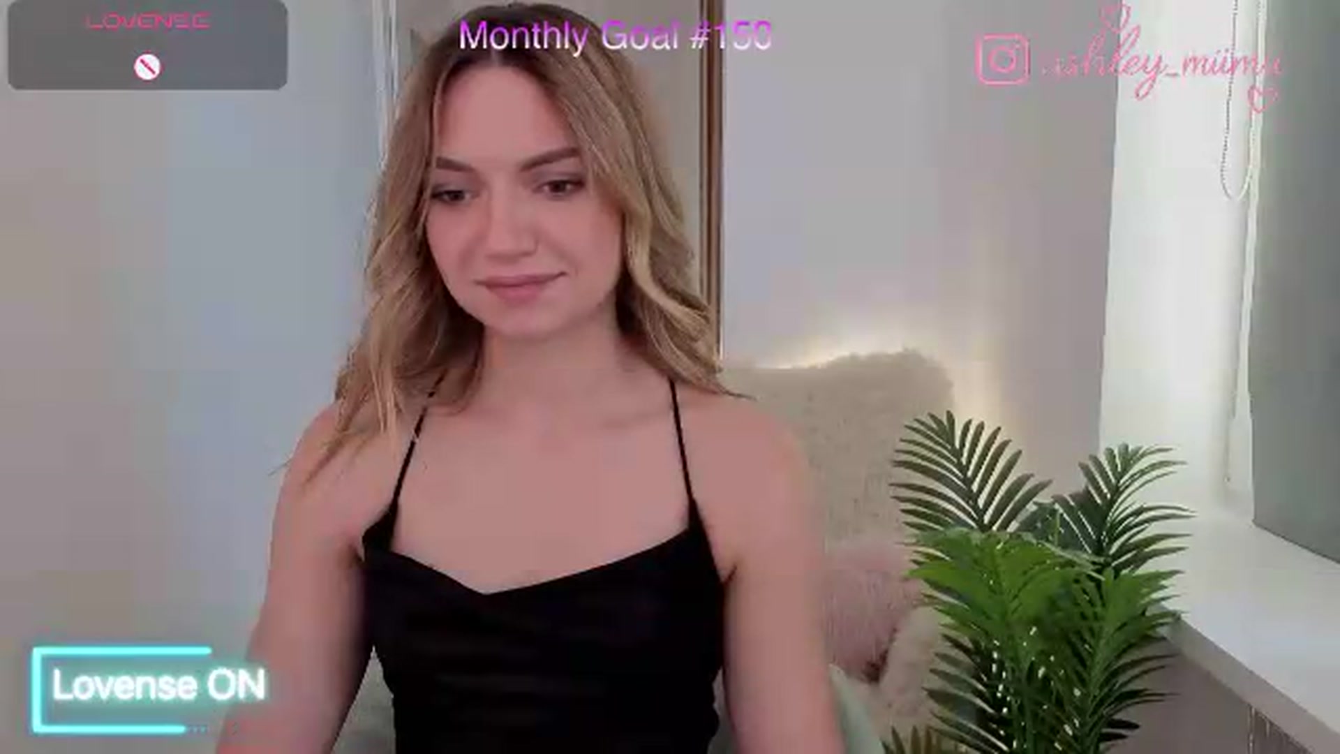 Gallery image thumbnail from AshleyMimi's myfreecams stream on, 08/09/2026, 12:56 image 8 of 20