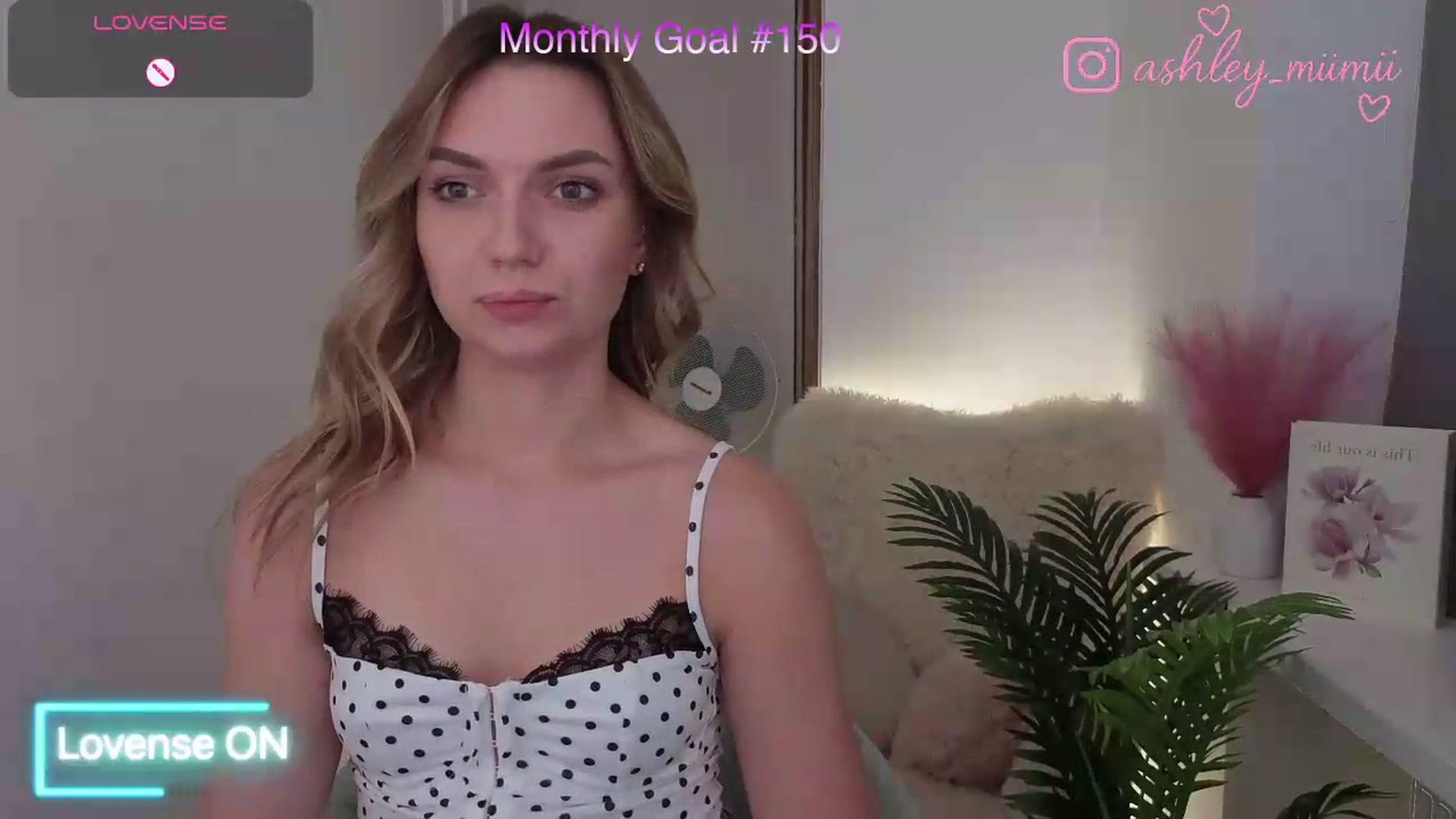 Gallery image thumbnail from AshleyMimi's myfreecams stream on, 08/12/2026, 19:59 image 2 of 20