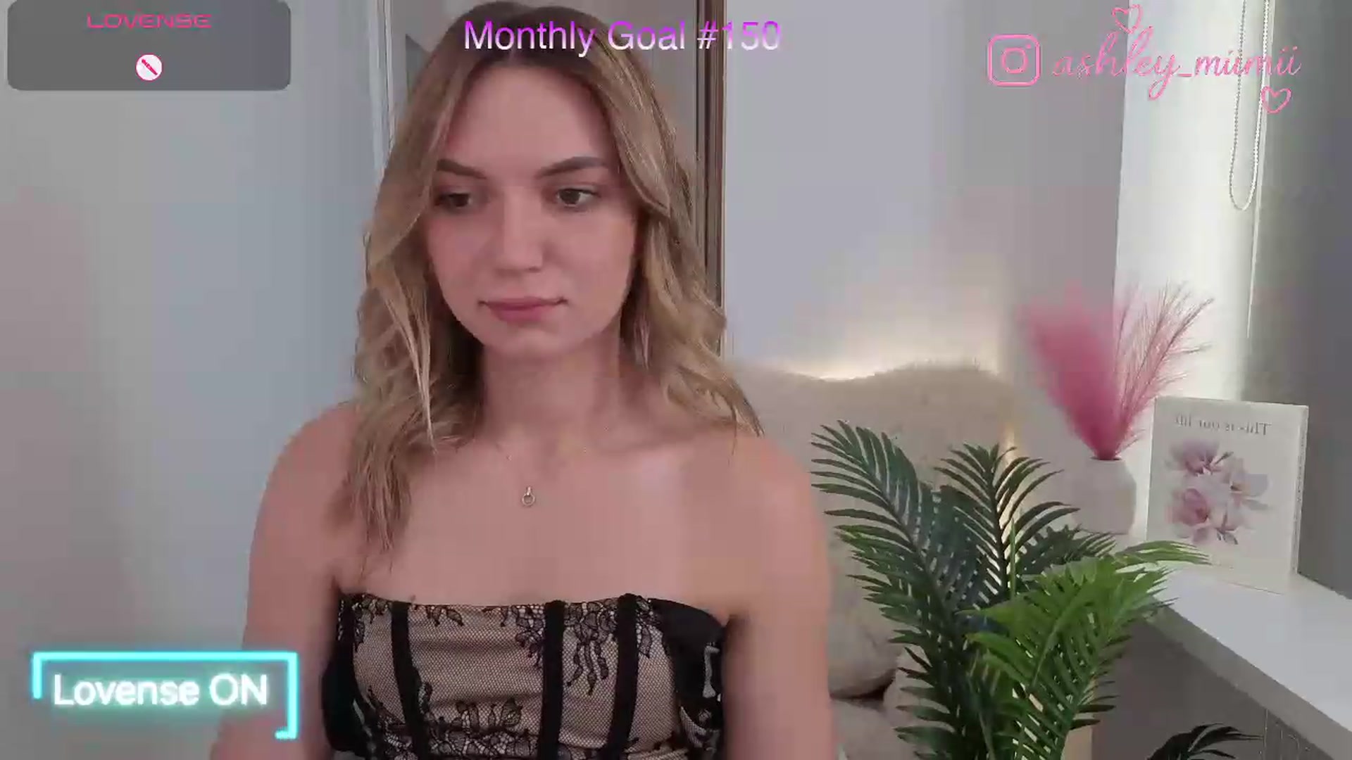 Gallery image thumbnail from AshleyMimi's myfreecams stream on, 08/14/2026, 14:00 image 16 of 20