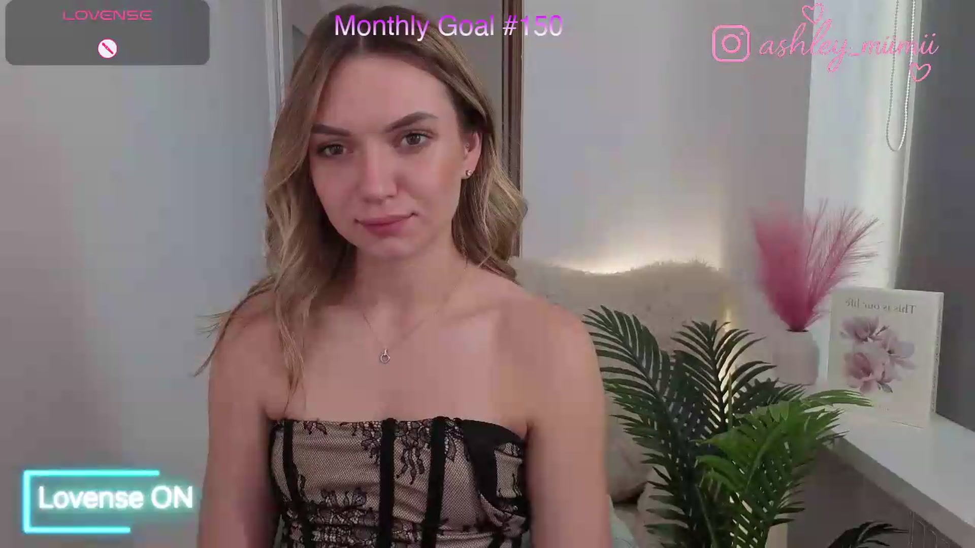 Gallery image thumbnail from AshleyMimi's myfreecams stream on, 08/14/2026, 15:00 image 17 of 20
