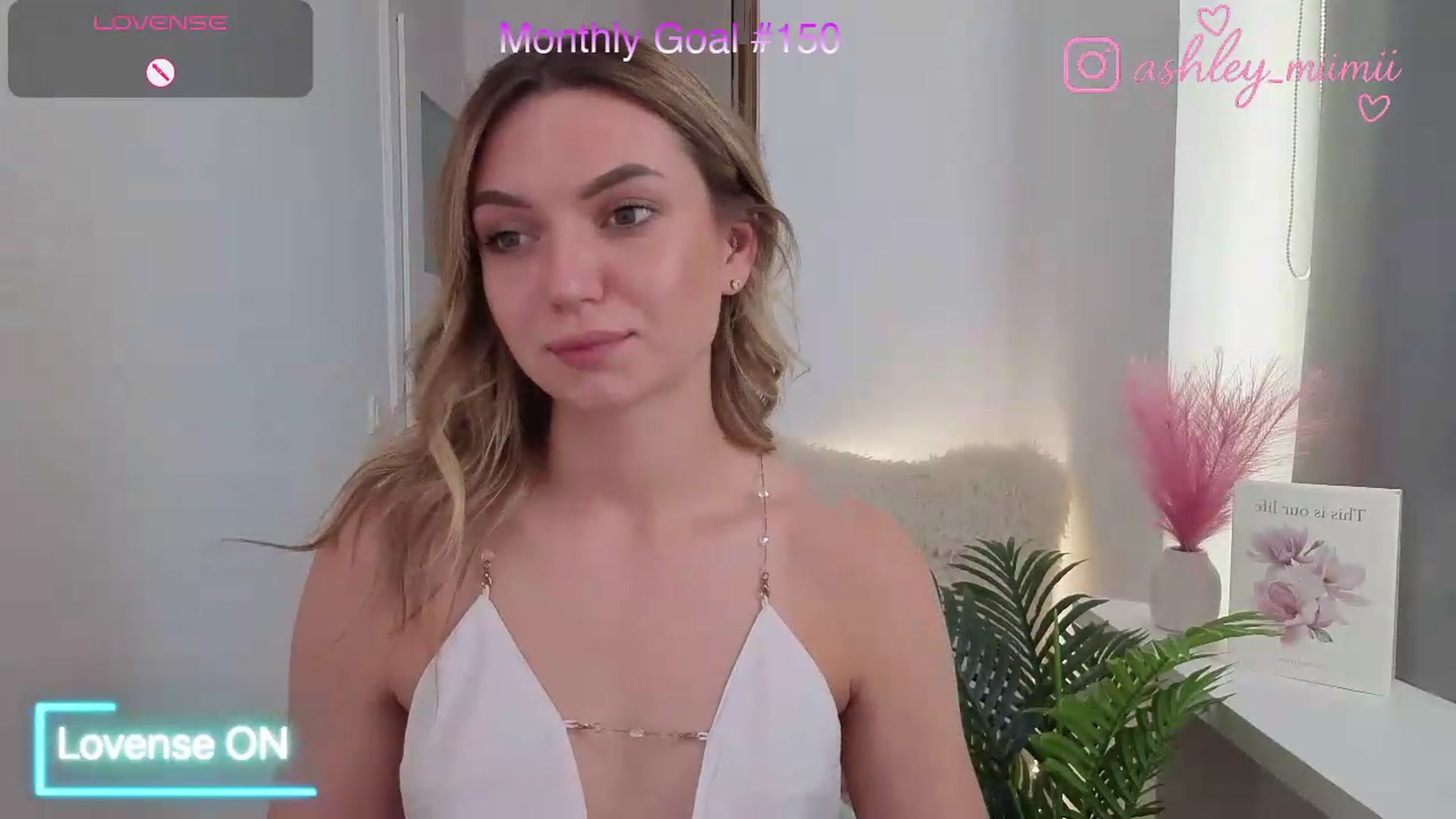 Gallery image thumbnail from AshleyMimi's myfreecams stream on, 08/15/2026, 13:29 image 7 of 20