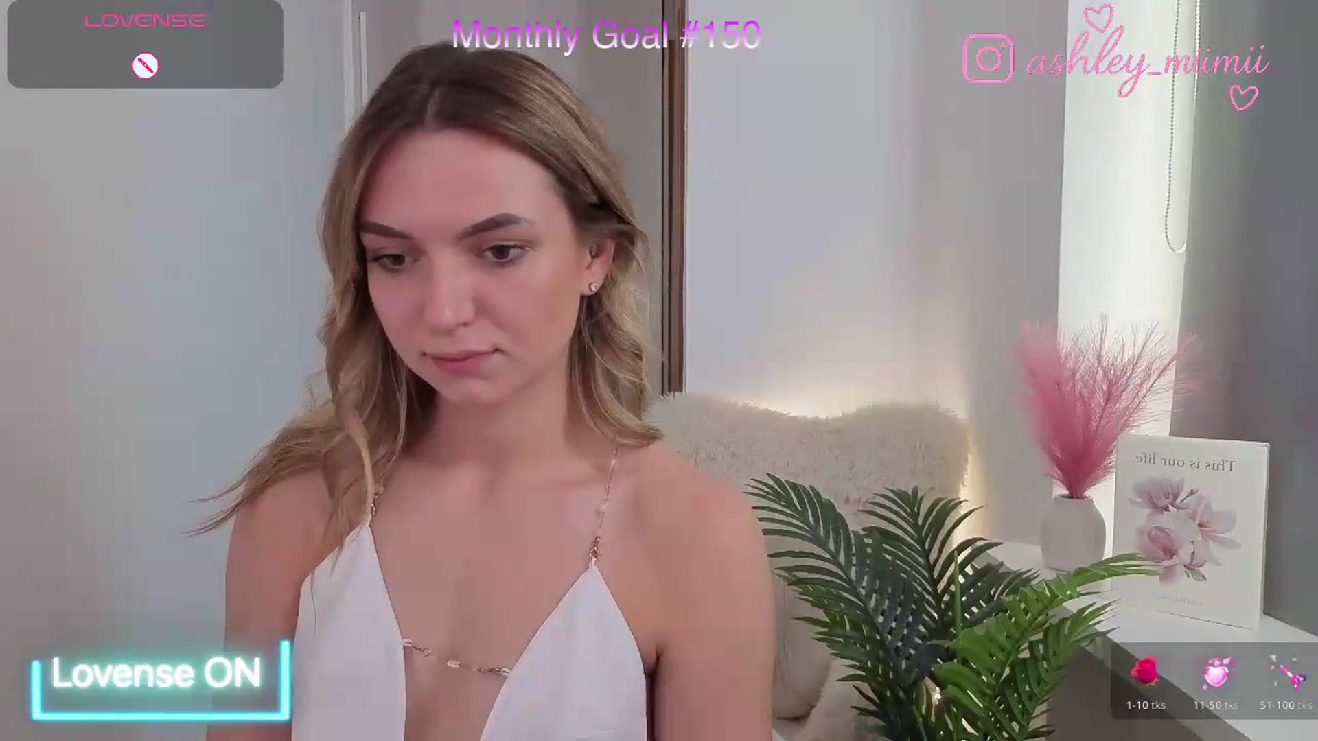 Gallery image thumbnail from AshleyMimi's myfreecams stream on, 08/15/2026, 13:29 image 16 of 20