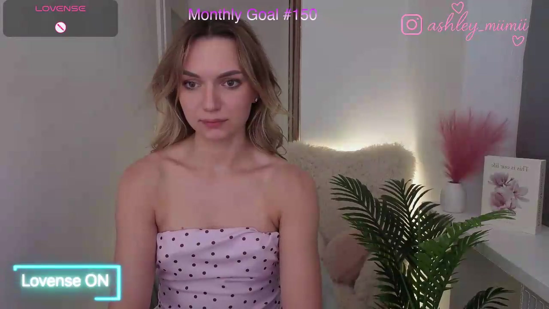 Gallery image thumbnail from AshleyMimi's myfreecams stream on, 08/16/2026, 18:42 image 8 of 20