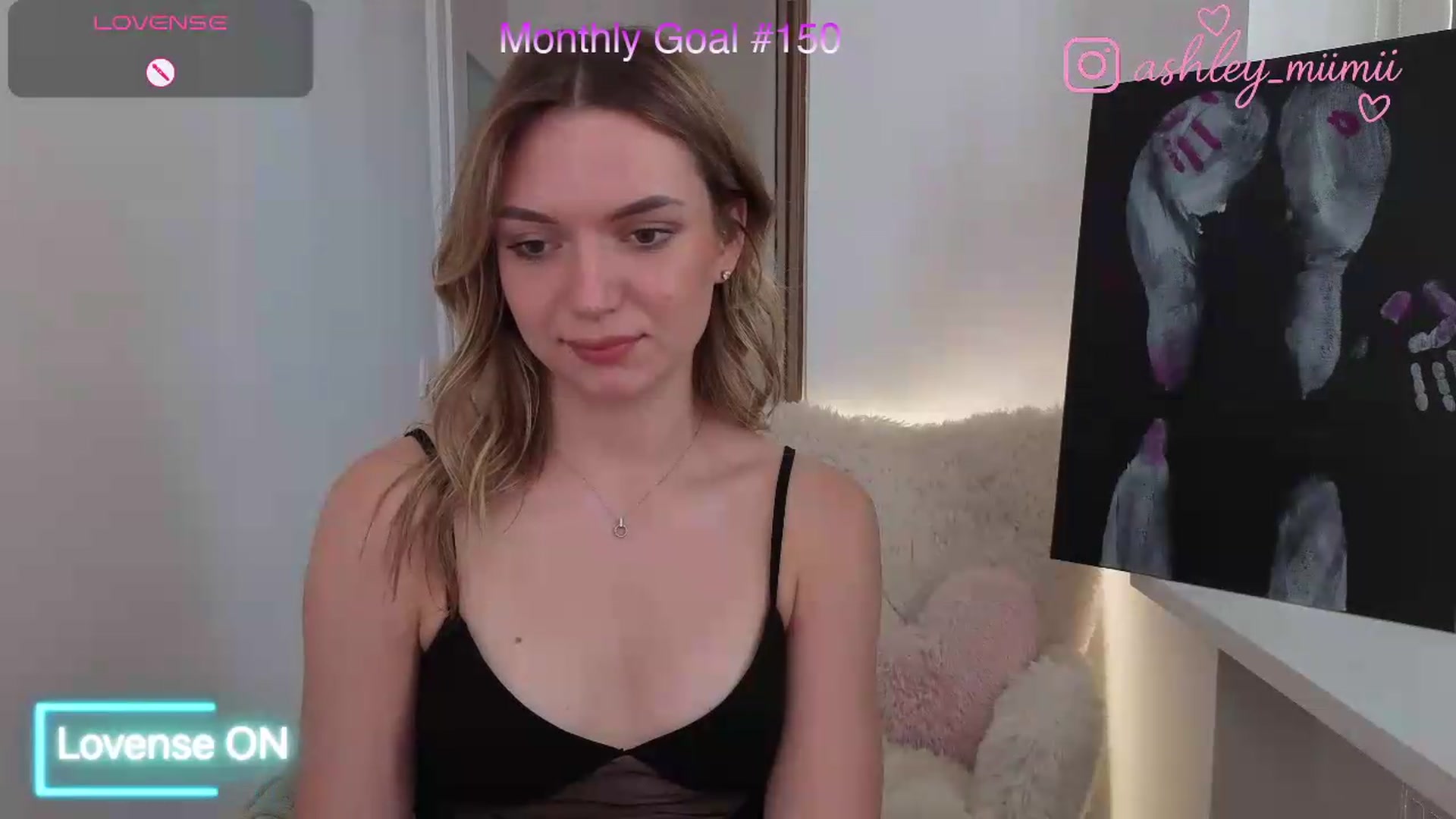 Gallery image thumbnail from AshleyMimi's myfreecams stream on, 08/20/2026, 13:22 image 17 of 20