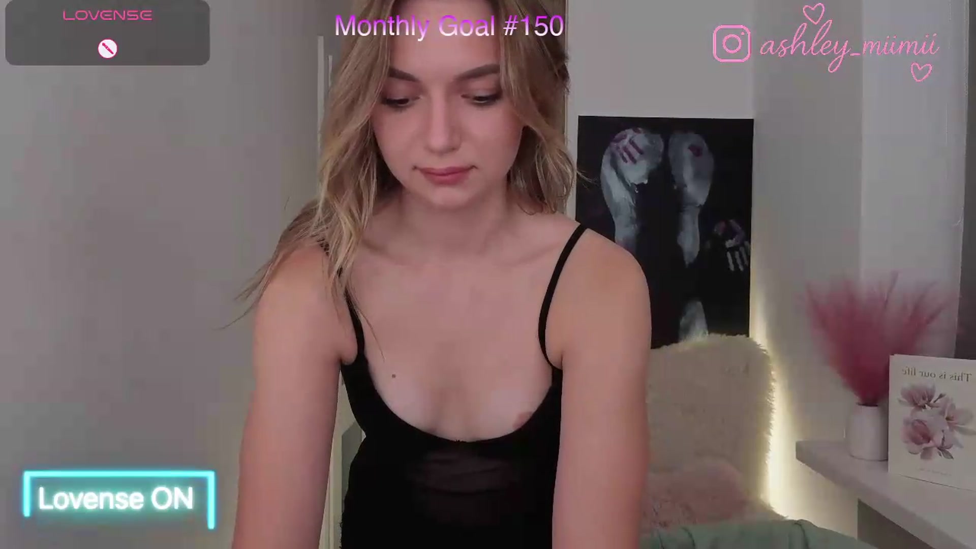 Gallery image thumbnail from AshleyMimi's myfreecams stream on, 08/27/2026, 18:45 image 4 of 20