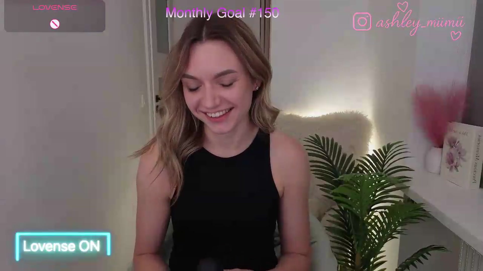Gallery image thumbnail from AshleyMimi's myfreecams stream on, 09/03/2026, 18:18 image 5 of 20