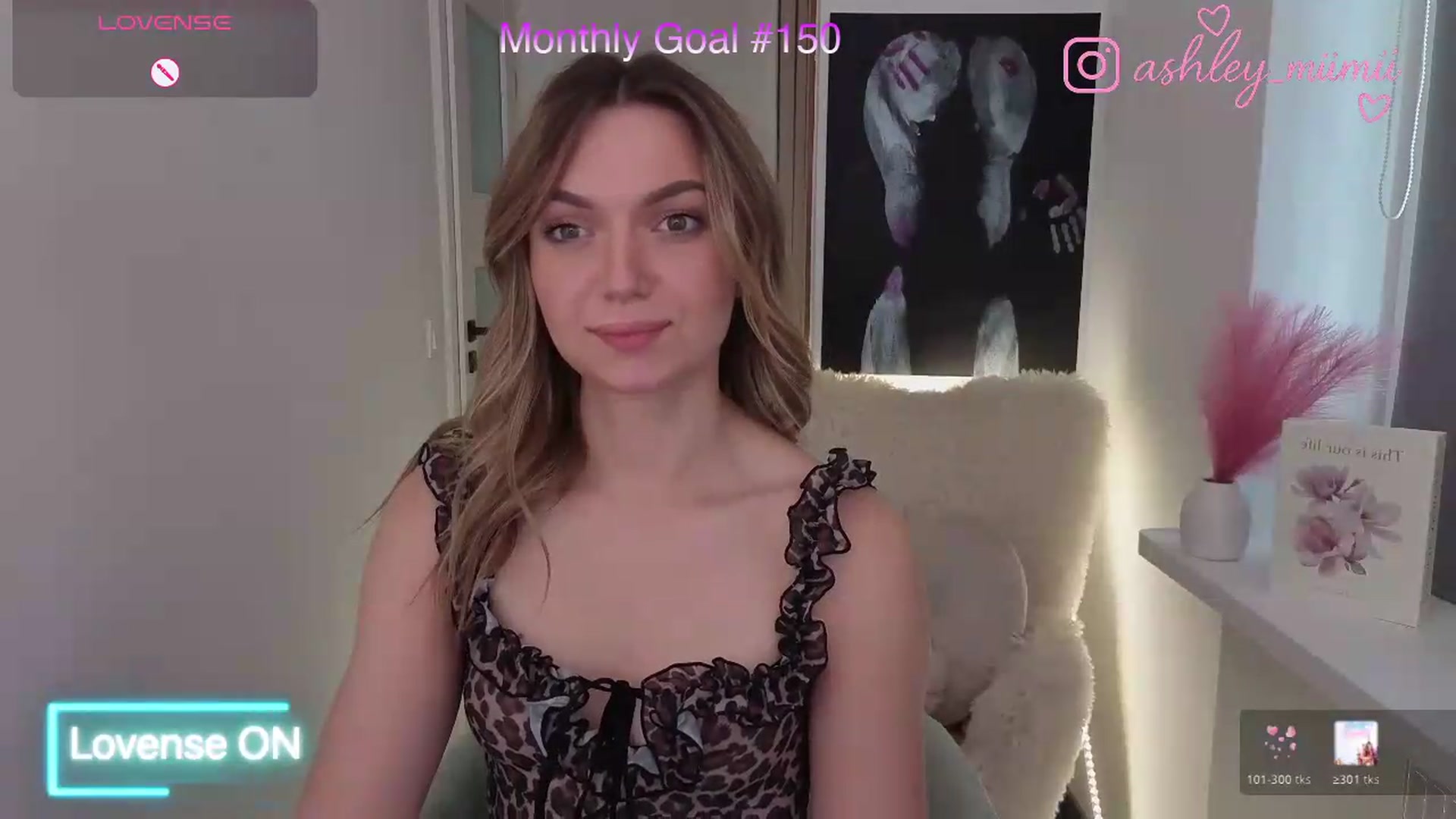 Gallery image thumbnail from AshleyMimi's myfreecams stream on, 09/10/2026, 13:35 image 7 of 20