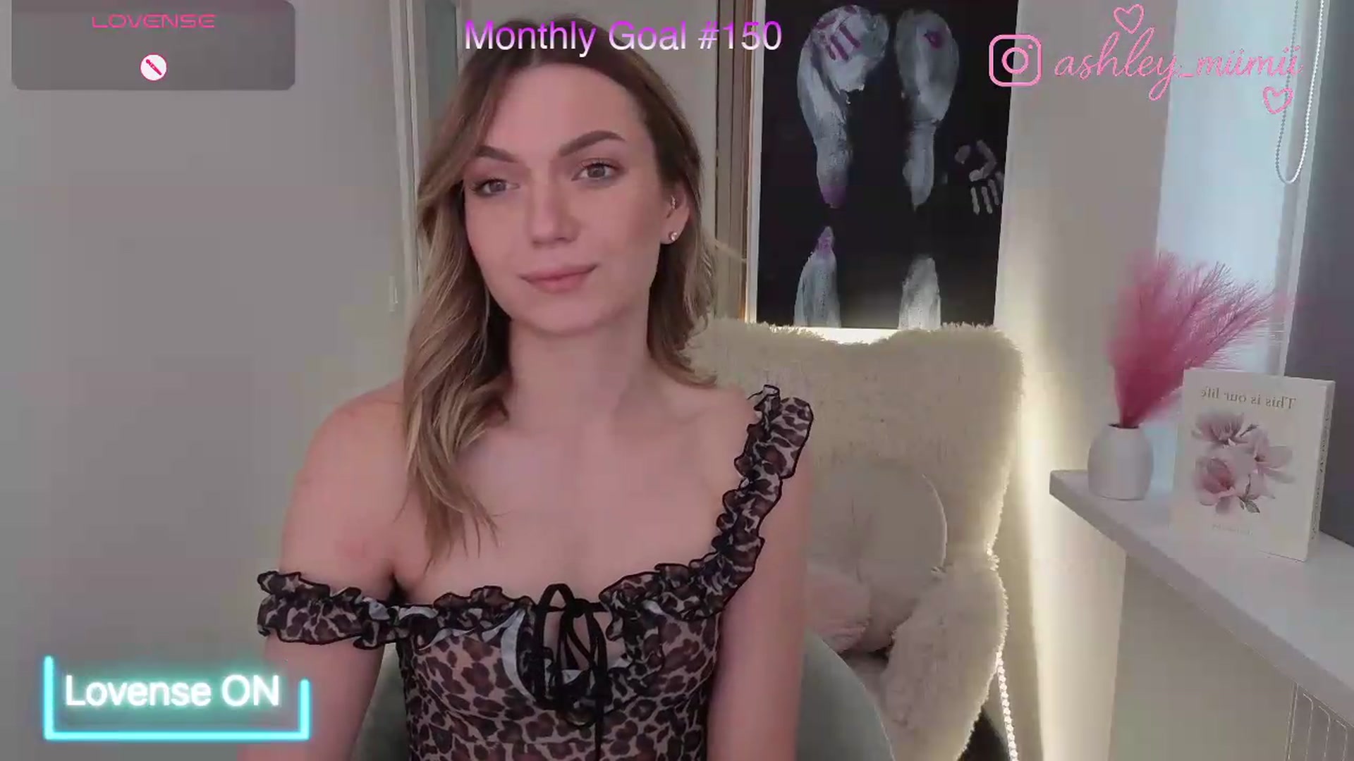 Gallery image thumbnail from AshleyMimi's myfreecams stream on, 09/10/2026, 15:02 image 14 of 20