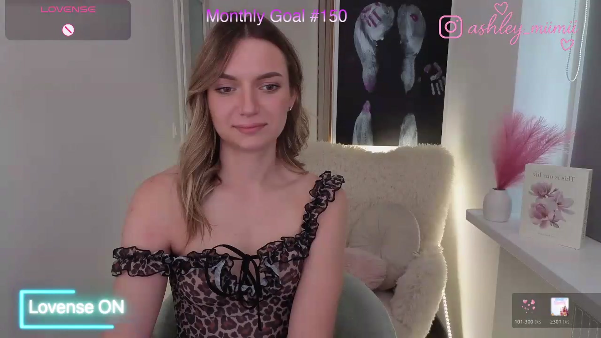 Gallery image thumbnail from AshleyMimi's myfreecams stream on, 09/10/2026, 15:02 image 15 of 20