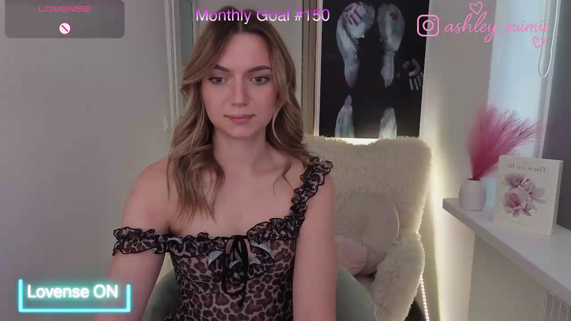 Gallery image thumbnail from AshleyMimi's myfreecams stream on, 09/10/2026, 15:02 image 8 of 20