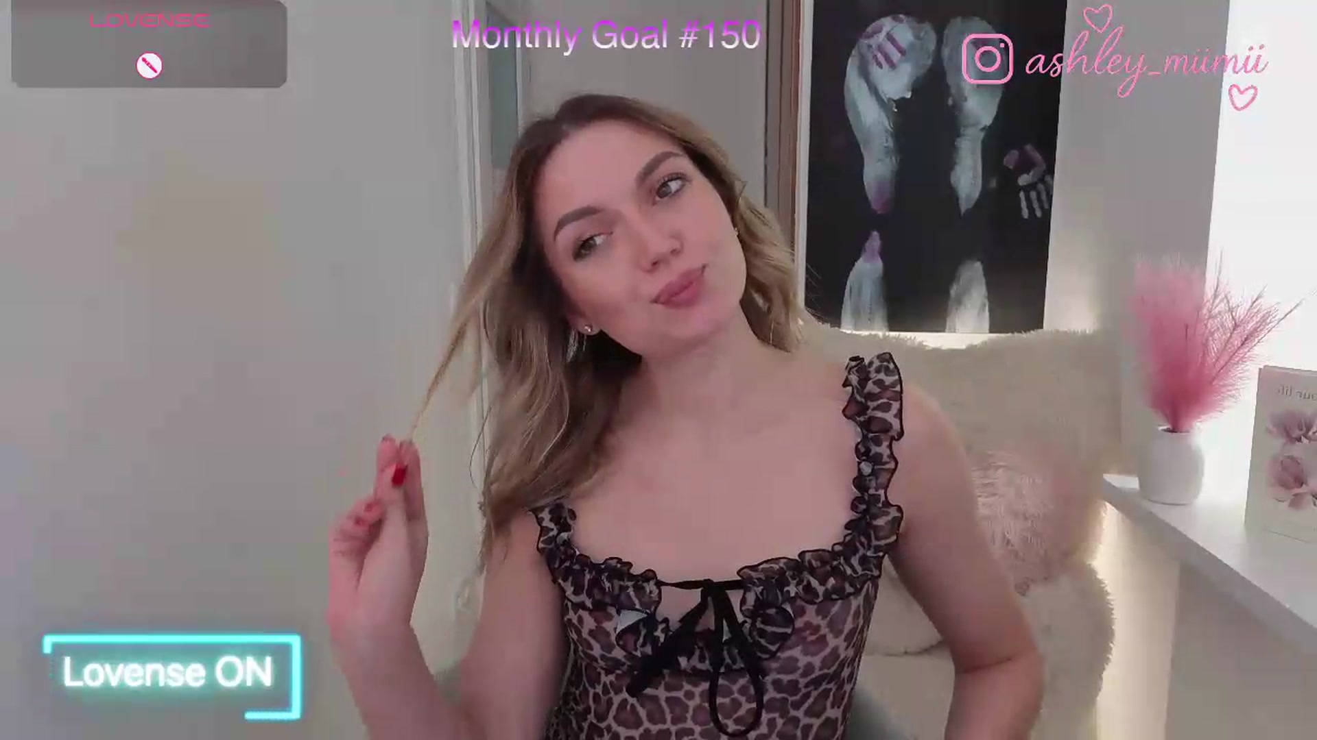 Gallery image thumbnail from AshleyMimi's myfreecams stream on, 09/16/2026, 13:05 image 7 of 20