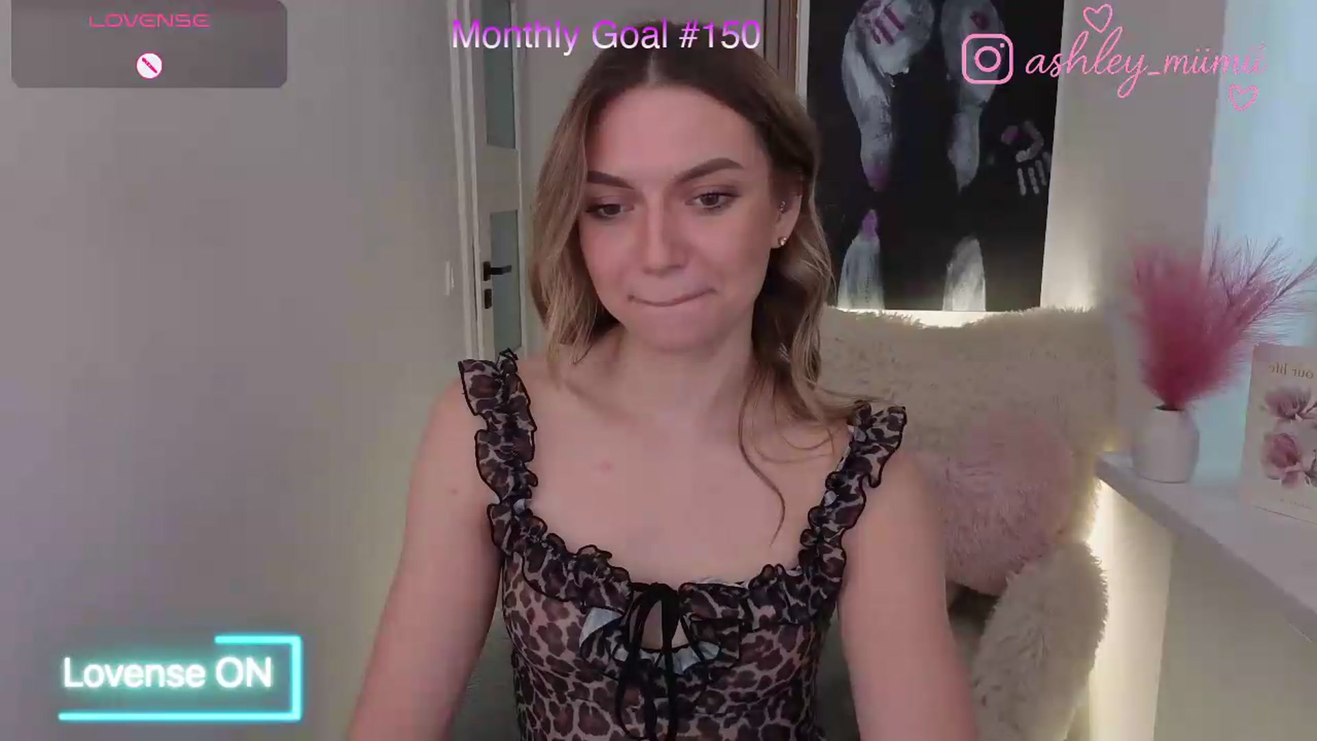 Gallery image thumbnail from AshleyMimi's myfreecams stream on, 09/16/2026, 15:32 image 17 of 20