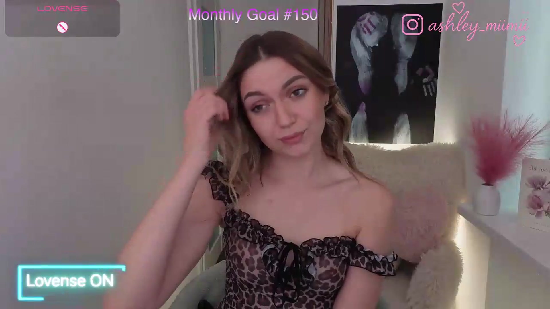 Gallery image thumbnail from AshleyMimi's myfreecams stream on, 09/16/2026, 15:32 image 12 of 20
