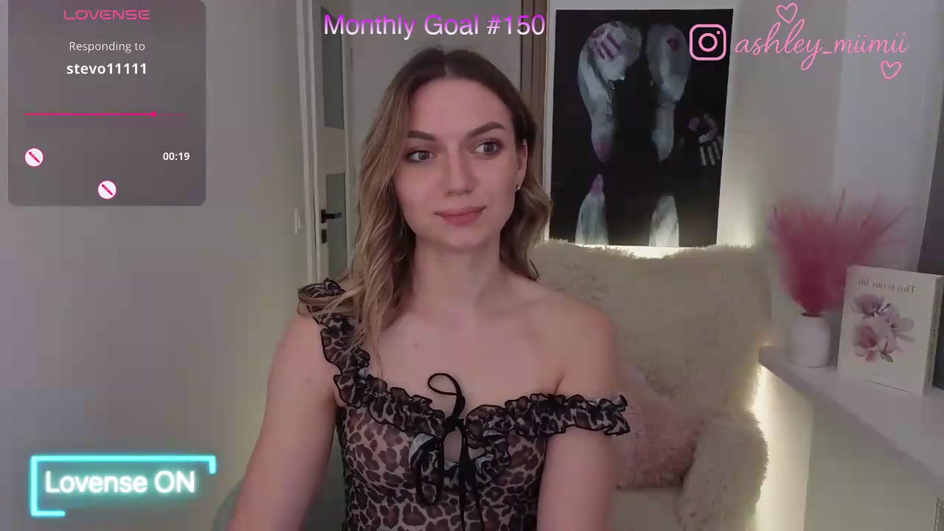 Gallery image thumbnail from AshleyMimi's myfreecams stream on, 09/16/2026, 19:57 image 4 of 20