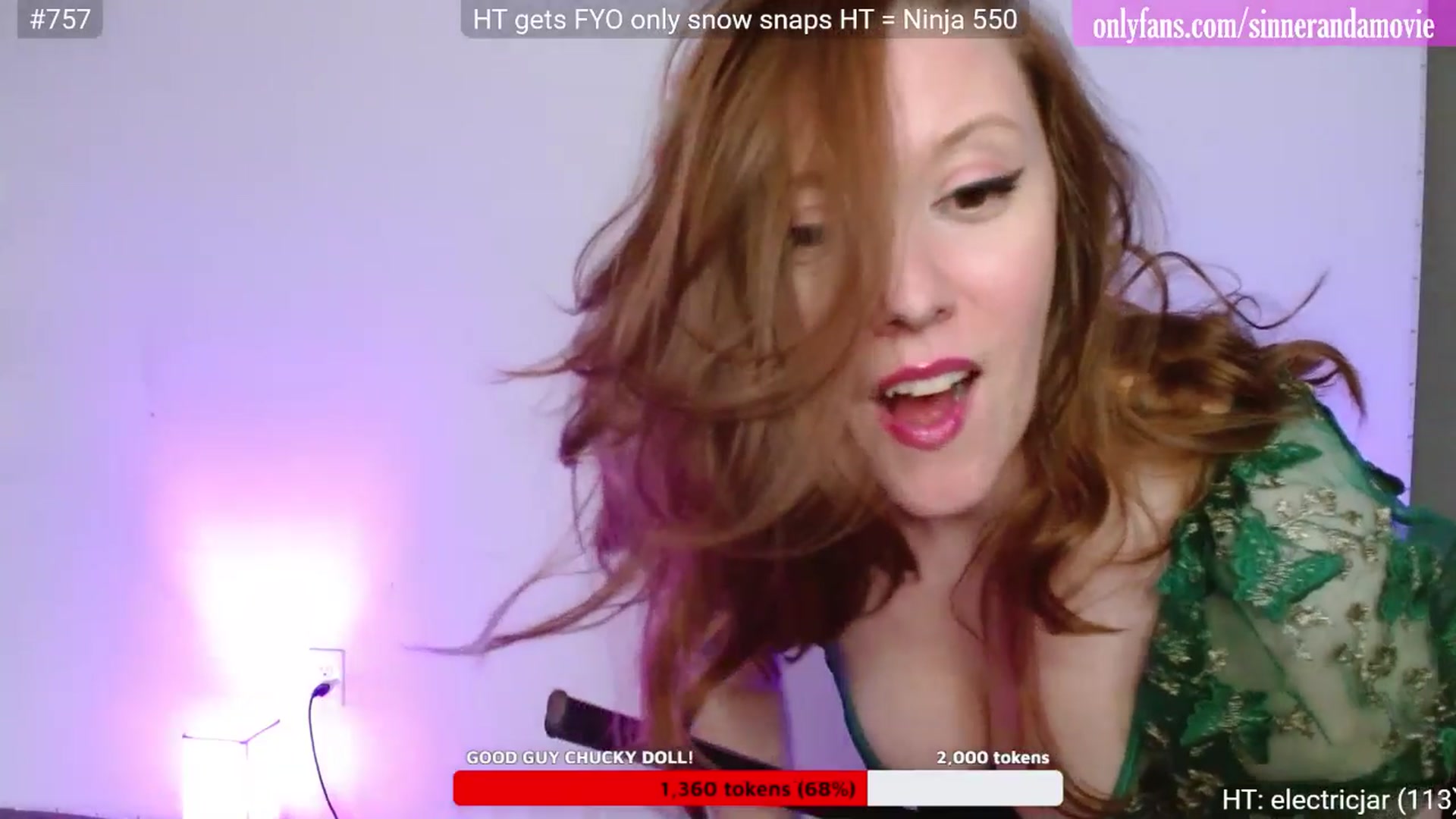 Gallery image thumbnail from AshleyTaylor_'s myfreecams stream on, 01/06/2025, 18:12 image 16 of 20