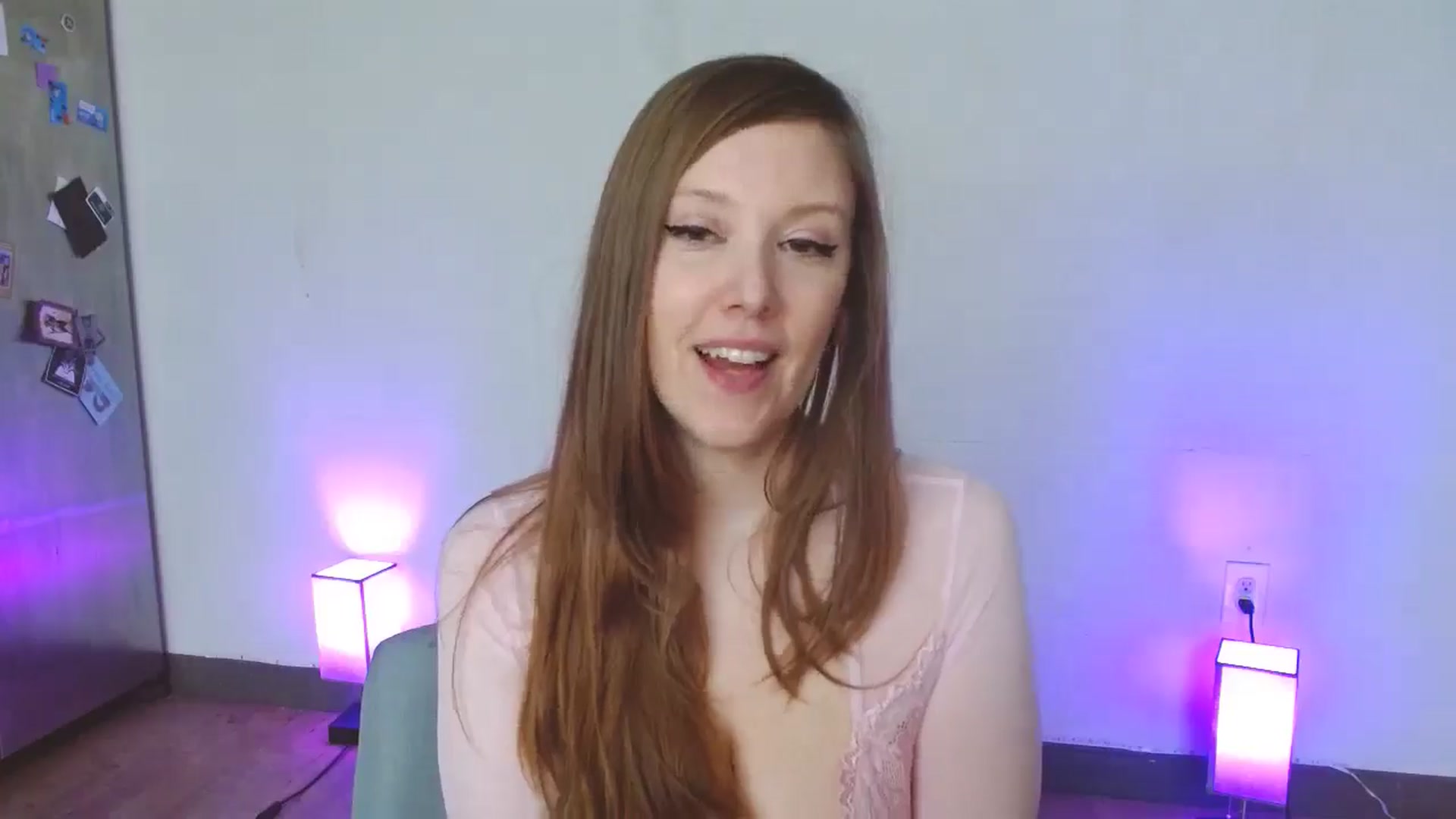 Gallery image thumbnail from AshleyTaylor_'s myfreecams stream on, 05/19/2025, 16:35 image 13 of 20