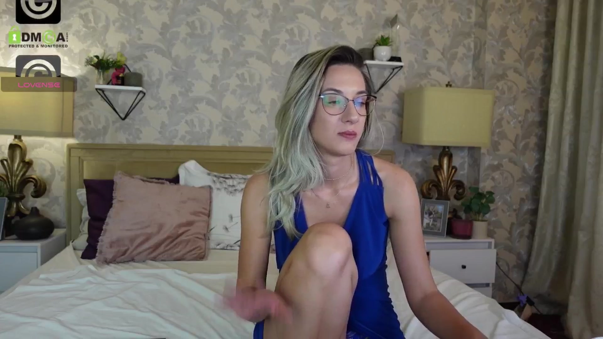Gallery image thumbnail from AshleyVasquez's myfreecams stream on, 10/23/2024, 12:37 image 18 of 20