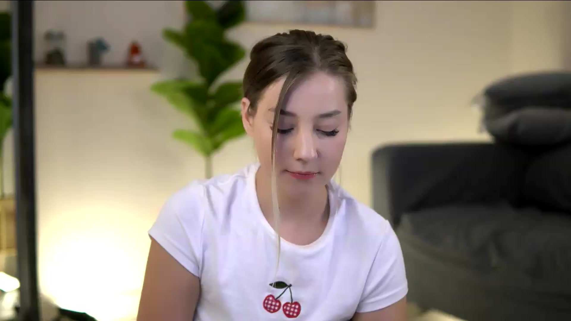 Gallery image thumbnail from AshleyVox's myfreecams stream on, 08/15/2026, 11:54 image 17 of 20