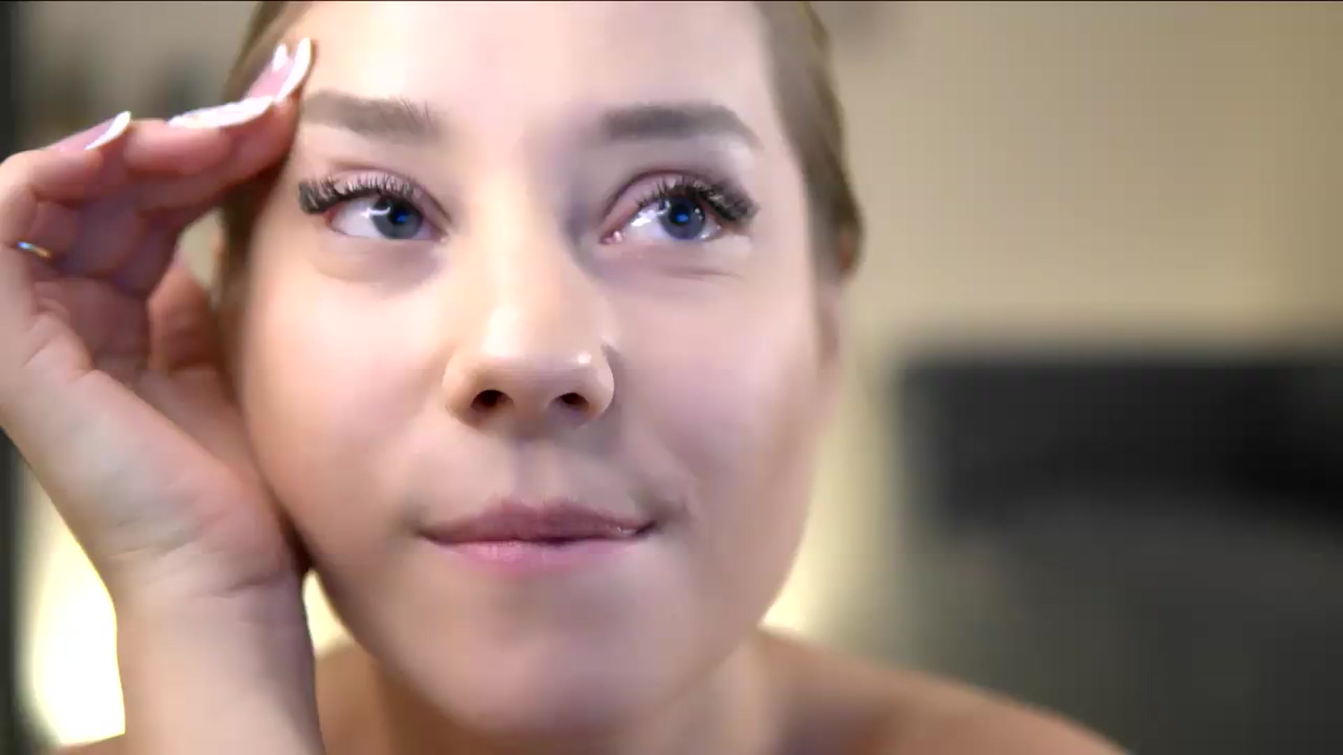 Gallery image thumbnail from AshleyVox's myfreecams stream on, 08/19/2026, 12:31 image 3 of 20