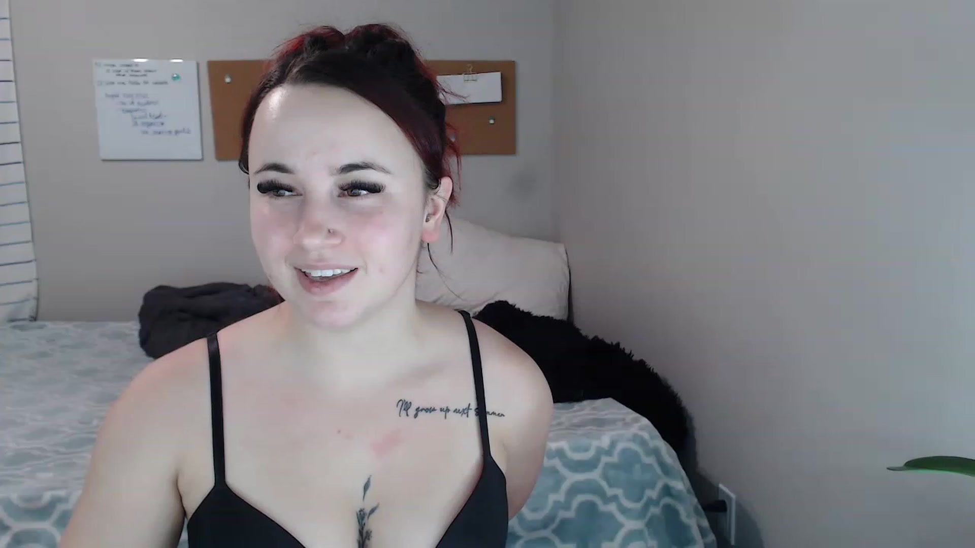 Gallery image thumbnail from Ashley_Clarke's myfreecams stream on, 11/15/2022, 05:55 image 20 of 20