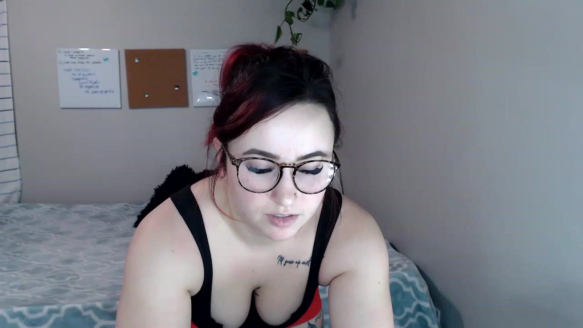 Gallery image thumbnail from Ashley_Clarke's myfreecams stream on, 11/18/2022, 02:39 image 17 of 20