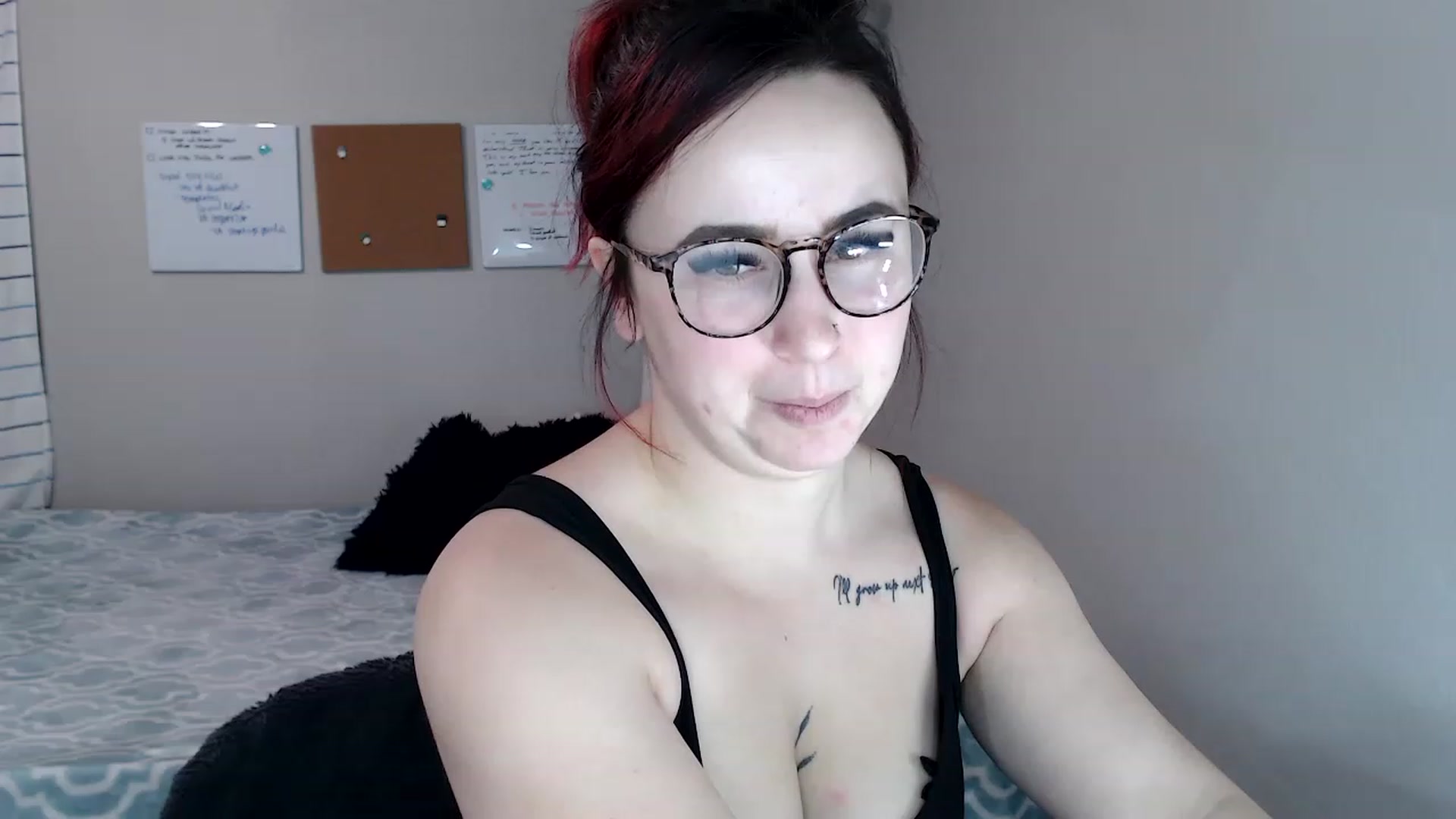 Gallery image thumbnail from Ashley_Clarke's myfreecams stream on, 11/18/2022, 02:39 image 2 of 20