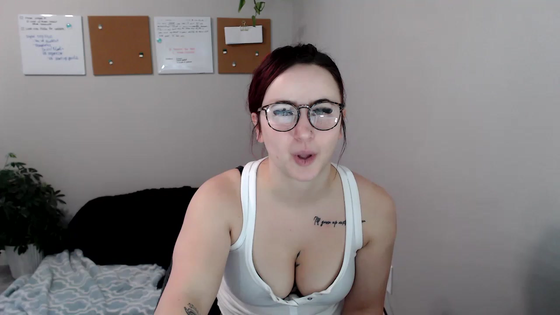 Gallery image thumbnail from Ashley_Clarke's myfreecams stream on, 11/18/2022, 22:49 image 20 of 20
