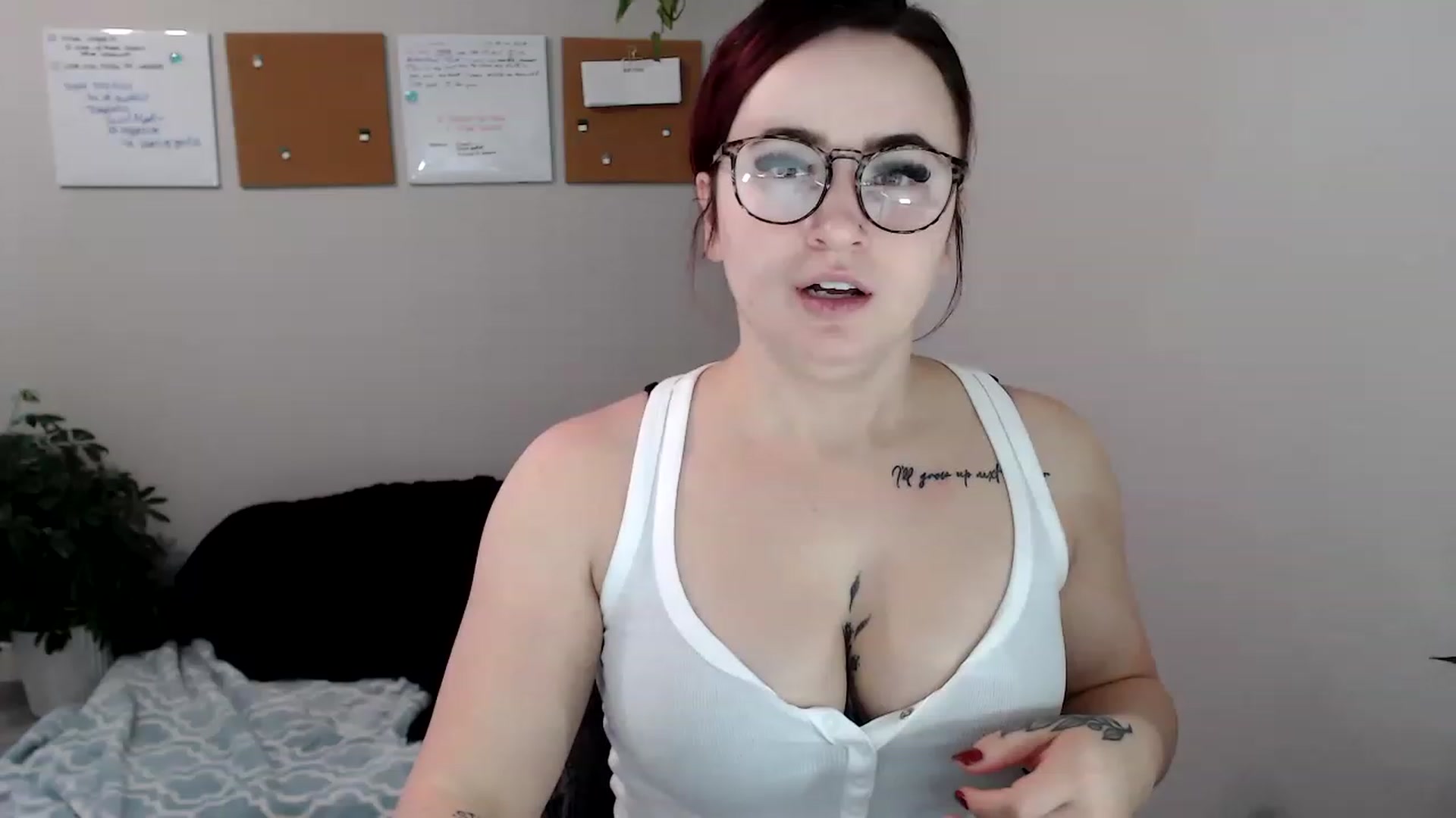 Gallery image thumbnail from Ashley_Clarke's myfreecams stream on, 11/18/2022, 22:49 image 3 of 20