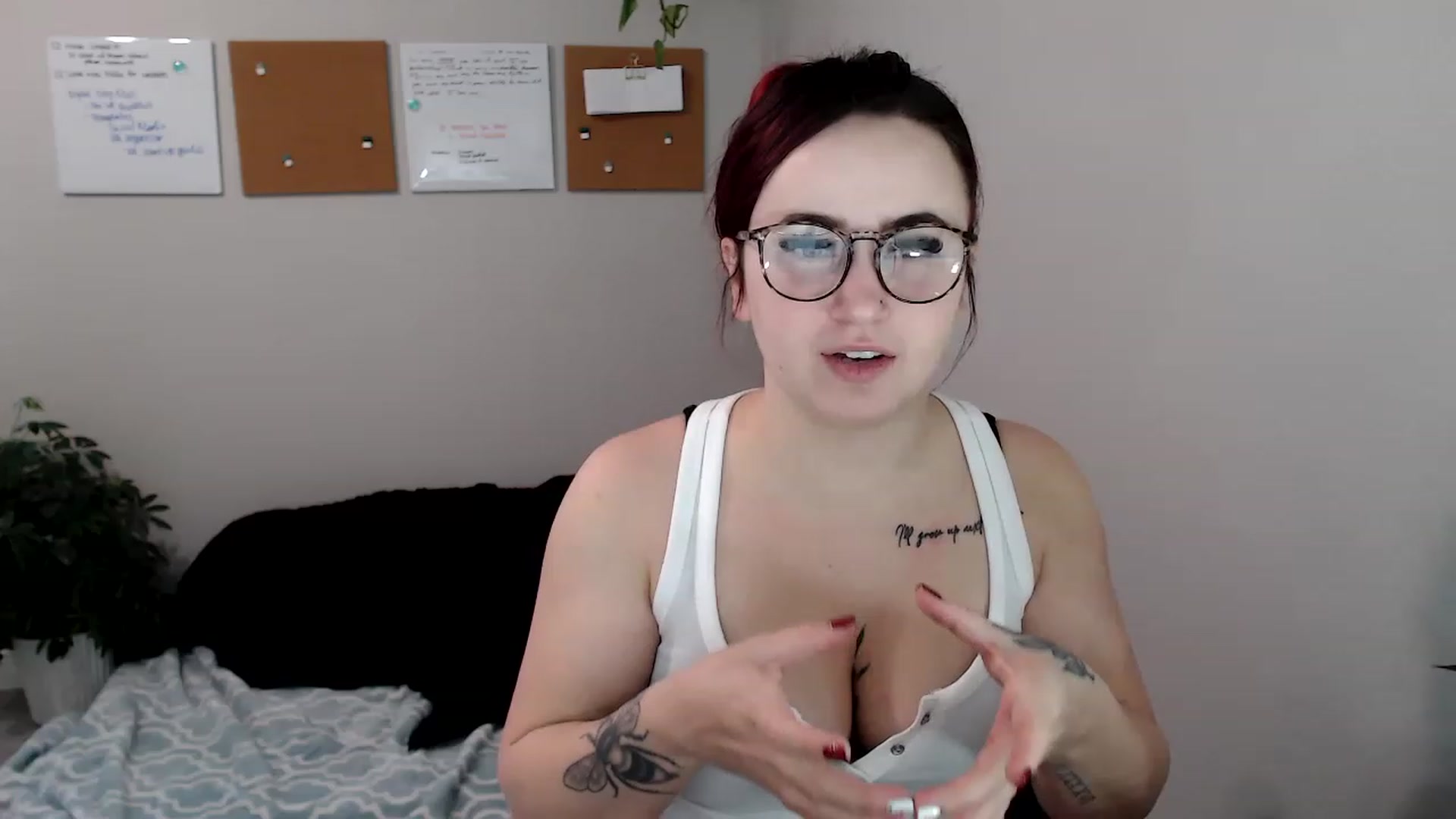 Gallery image thumbnail from Ashley_Clarke's myfreecams stream on, 11/18/2022, 22:49 image 7 of 20