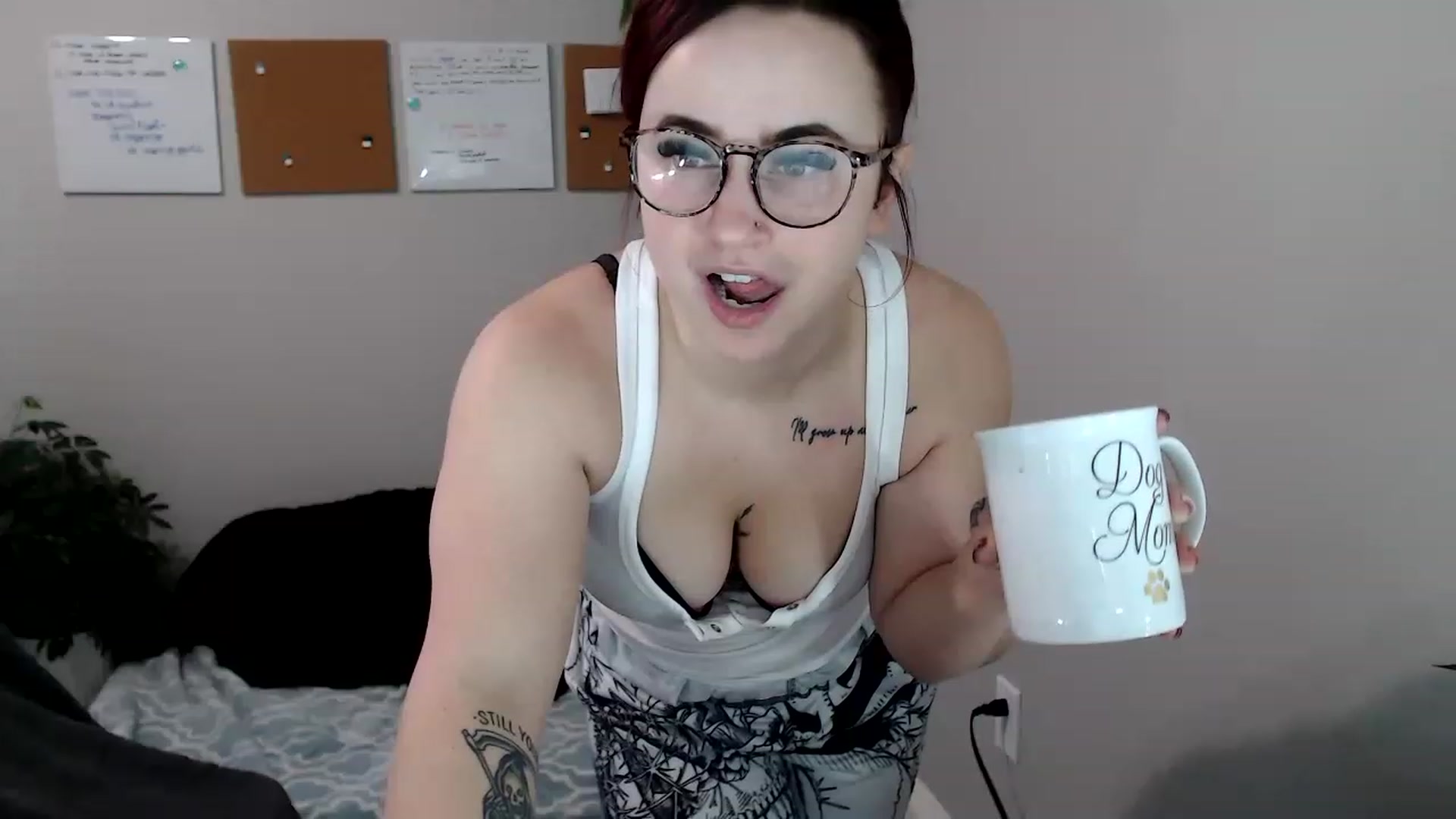 Gallery image thumbnail from Ashley_Clarke's myfreecams stream on, 11/18/2022, 22:49 image 11 of 20