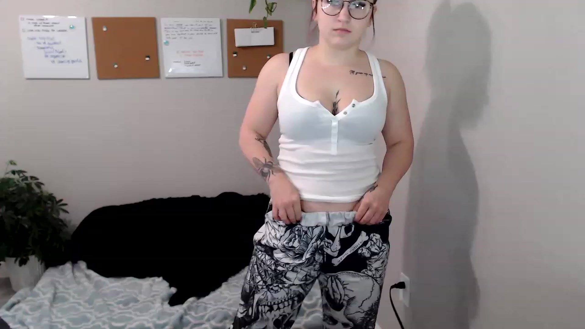 Gallery image thumbnail from Ashley_Clarke's myfreecams stream on, 11/18/2022, 23:46 image 20 of 20