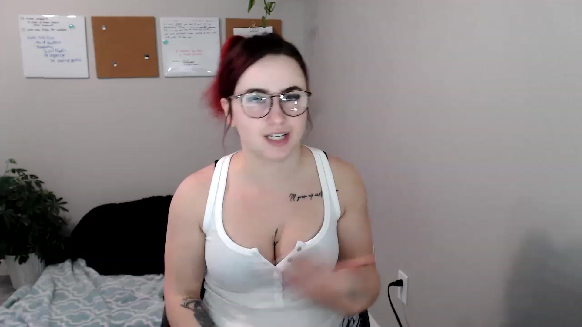 Gallery image thumbnail from Ashley_Clarke's myfreecams stream on, 11/18/2022, 23:46 image 4 of 20