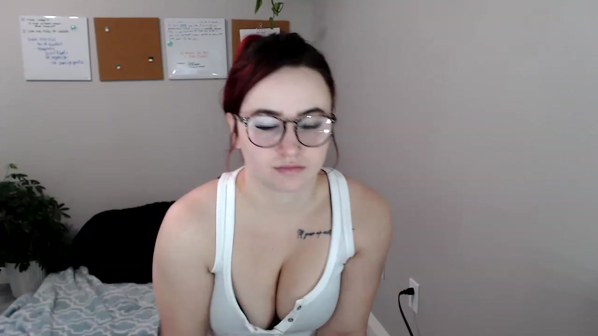 Gallery image thumbnail from Ashley_Clarke's myfreecams stream on, 11/18/2022, 23:46 image 14 of 20