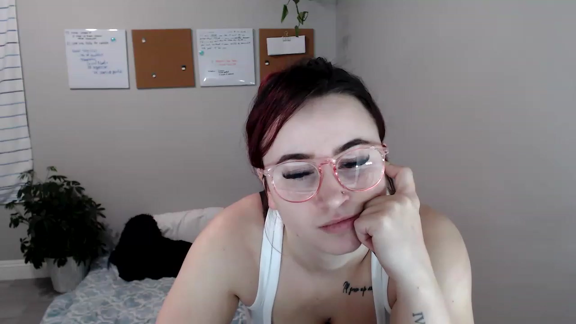 Gallery image thumbnail from Ashley_Clarke's myfreecams stream on, 11/19/2022, 04:07 image 4 of 20