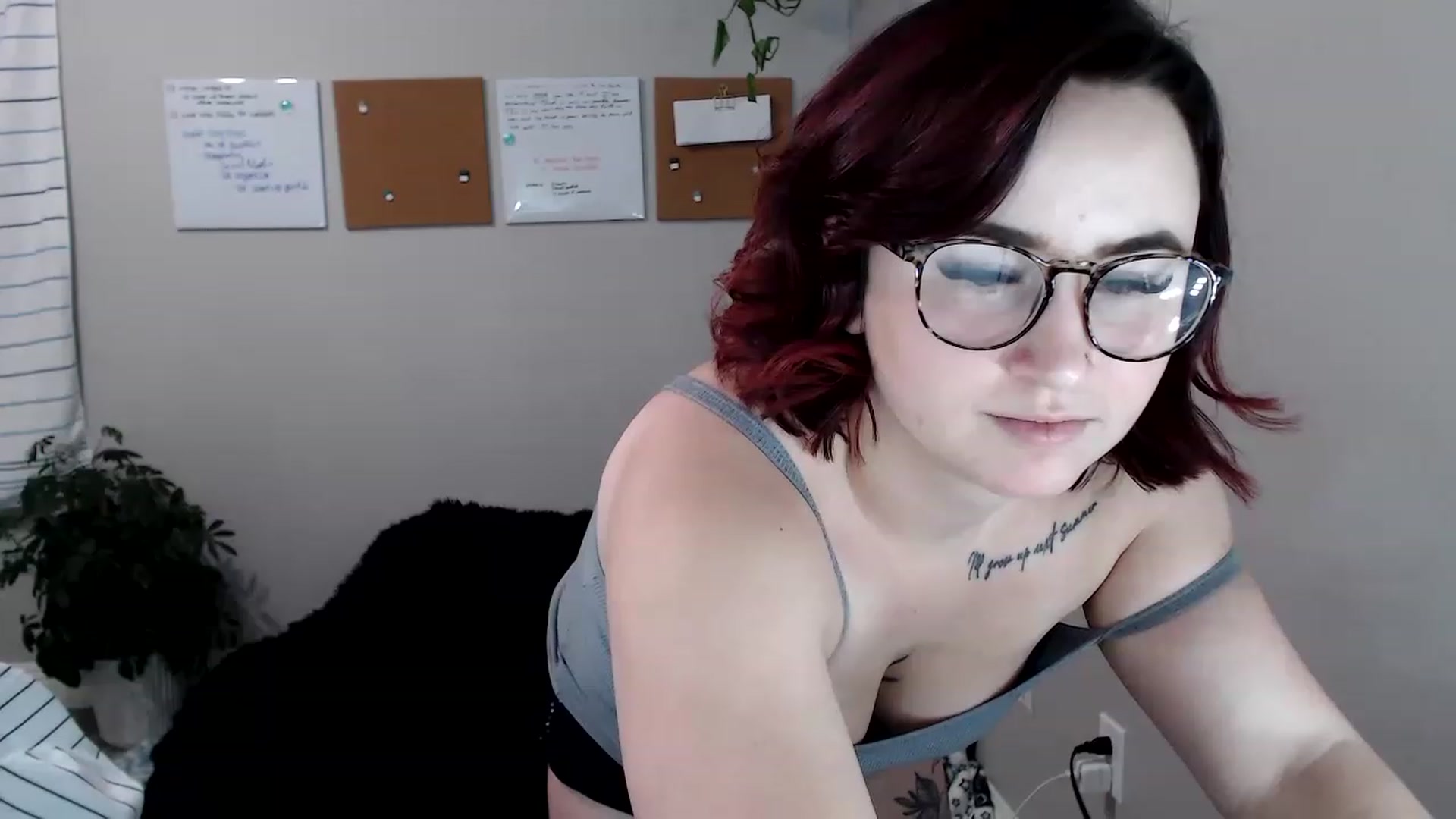 Gallery image thumbnail from Ashley_Clarke's myfreecams stream on, 11/23/2022, 05:15 image 8 of 20
