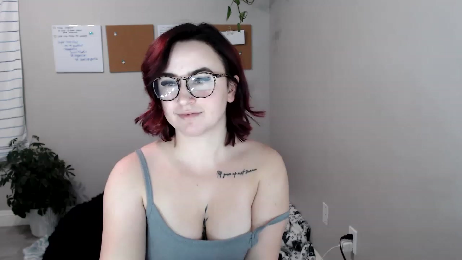 Gallery image thumbnail from Ashley_Clarke's myfreecams stream on, 11/23/2022, 05:15 image 15 of 20