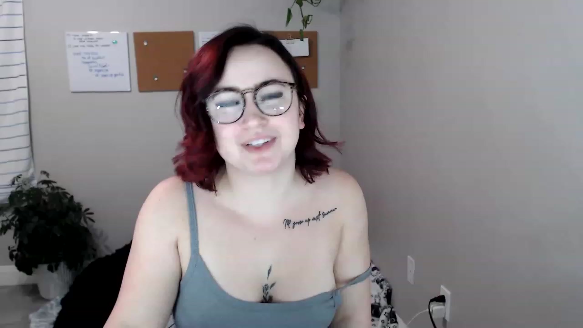 Gallery image thumbnail from Ashley_Clarke's myfreecams stream on, 11/23/2022, 05:15 image 13 of 20