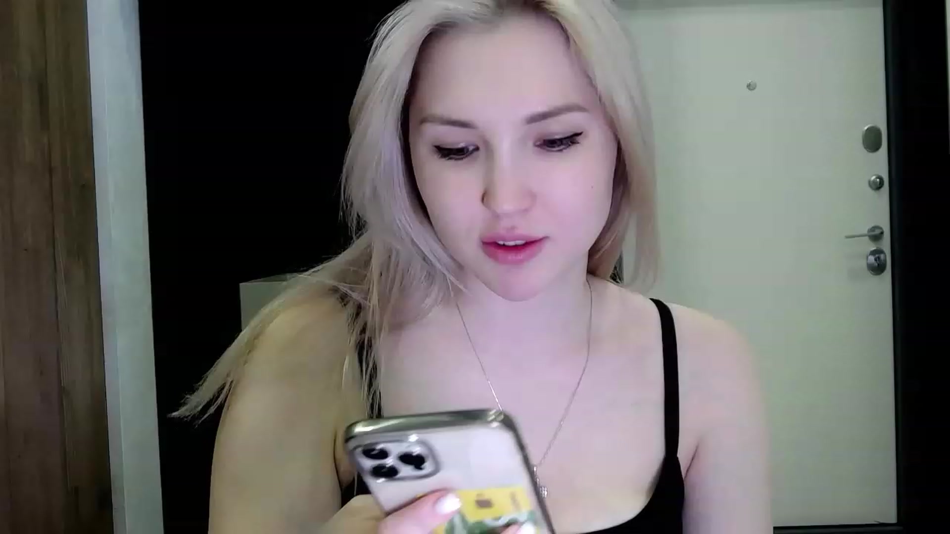 Gallery image thumbnail from Ashley_cutie_'s myfreecams stream on, 05/12/2023, 16:30 image 1 of 20