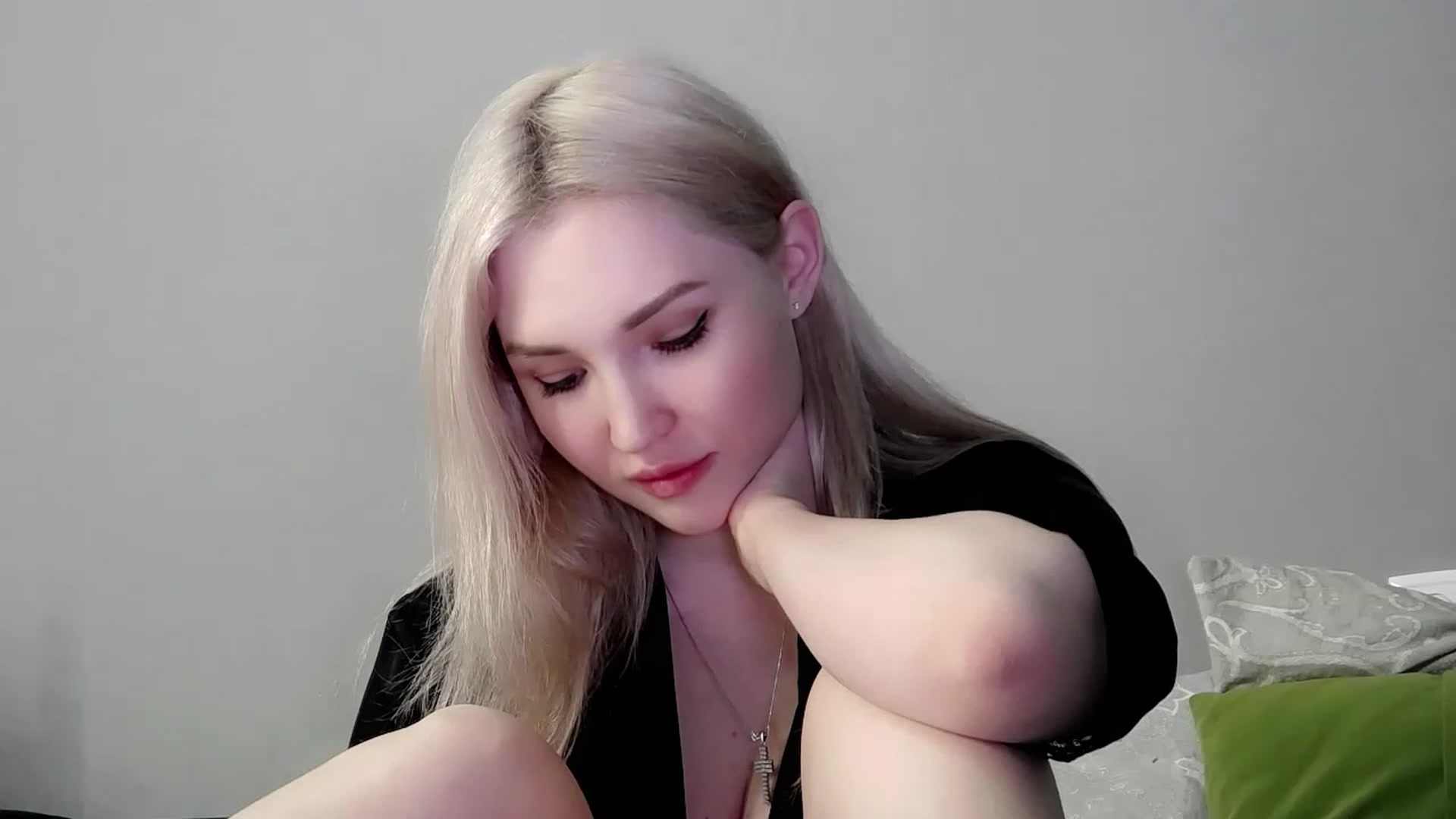 Gallery image thumbnail from Ashley_cutie_'s myfreecams stream on, 05/20/2023, 16:36 image 15 of 20