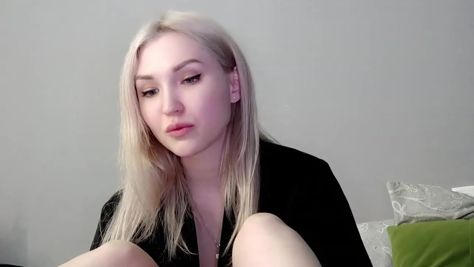 Gallery image thumbnail from Ashley_cutie_'s myfreecams stream on, 05/20/2023, 16:36 image 8 of 20
