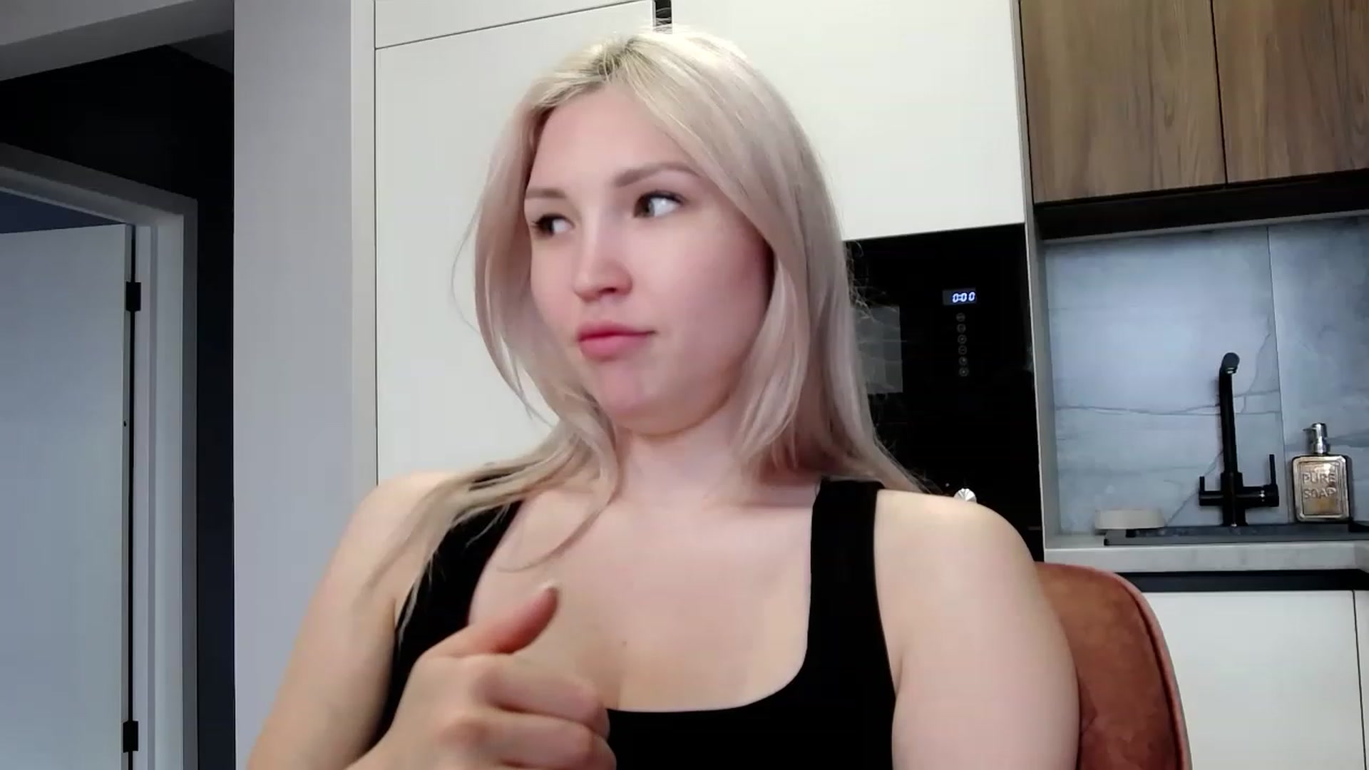 Gallery image thumbnail from Ashley_cutie_'s myfreecams stream on, 06/10/2023, 08:43 image 4 of 20