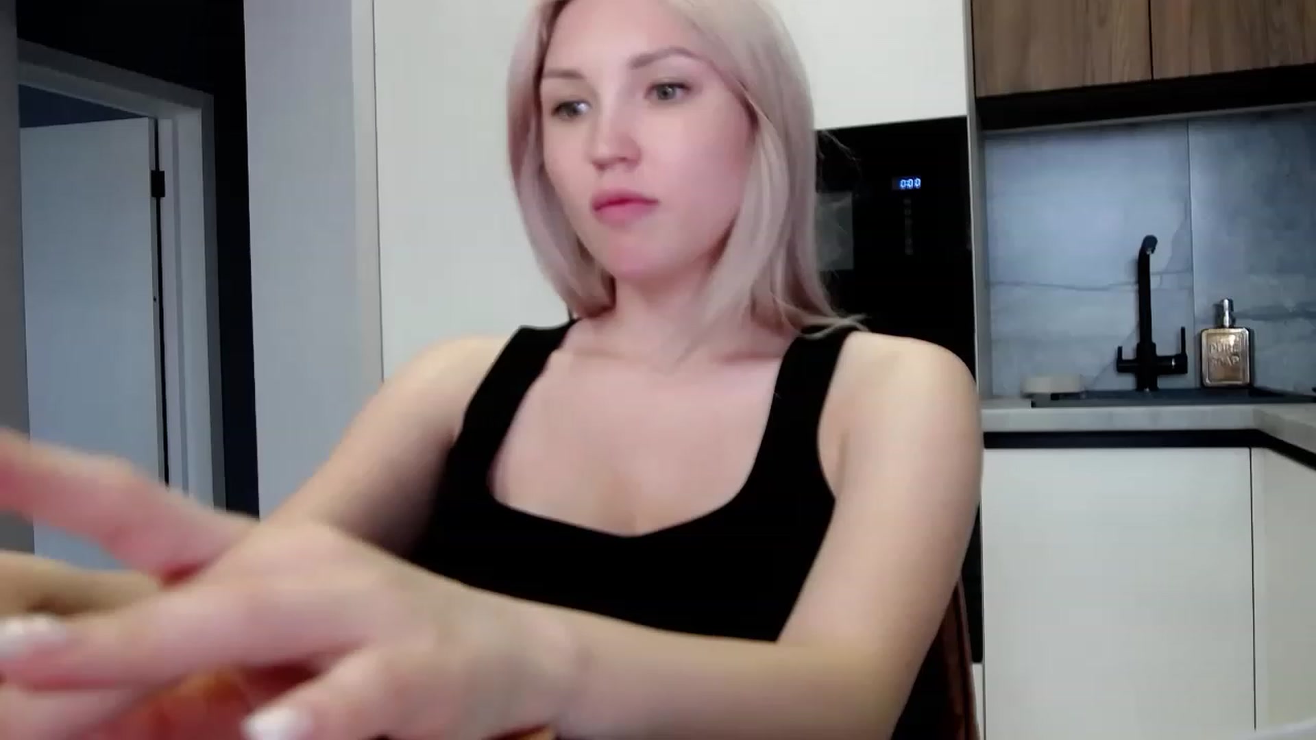 Gallery image thumbnail from Ashley_cutie_'s myfreecams stream on, 06/10/2023, 10:04 image 6 of 20