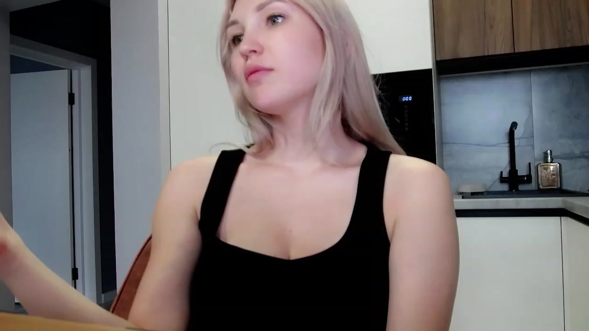 Gallery image thumbnail from Ashley_cutie_'s myfreecams stream on, 06/10/2023, 10:04 image 18 of 20
